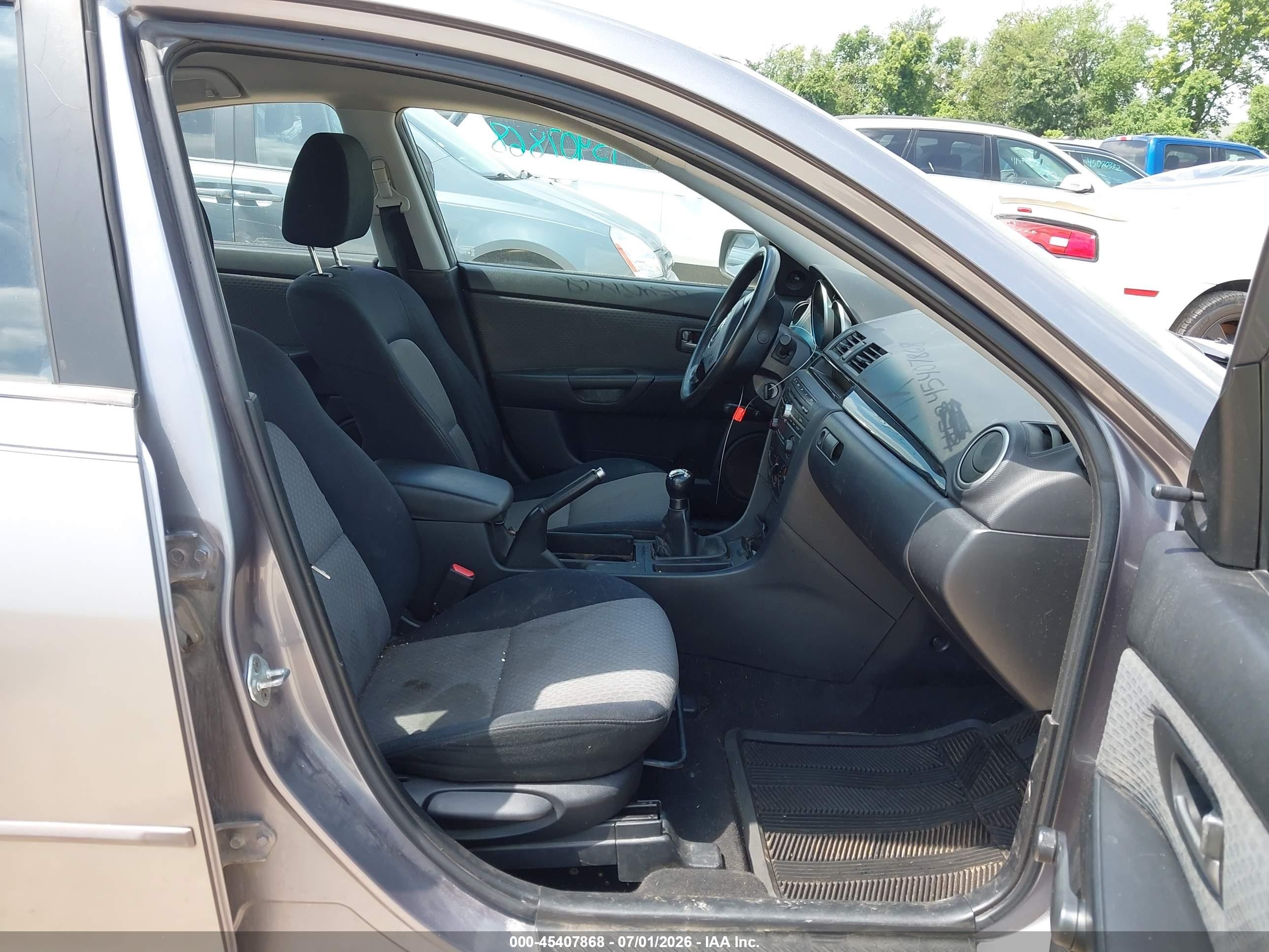 2006 Mazda Mazda3 I Gray vin: JM1BK12G961400788