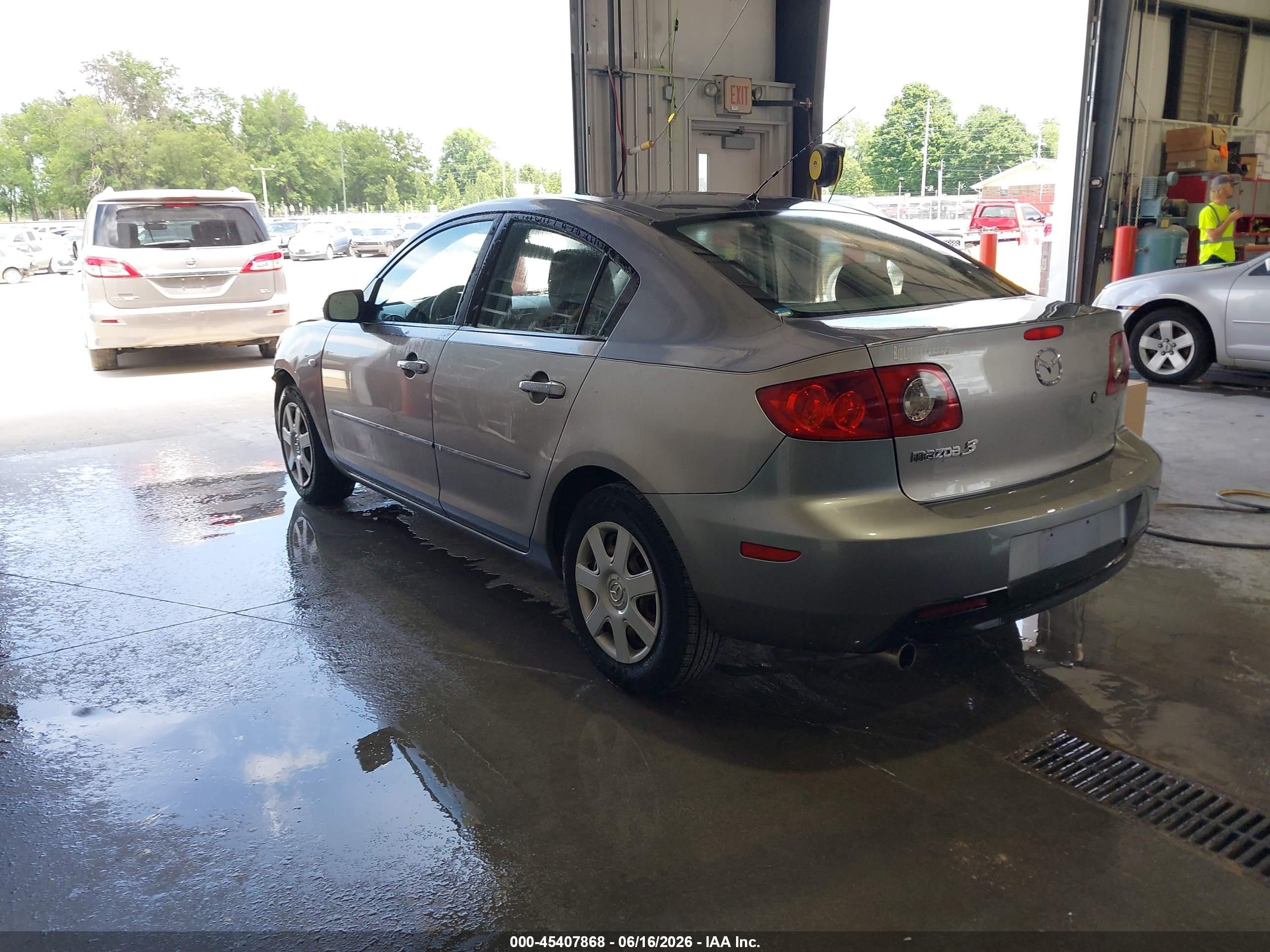 2006 Mazda Mazda3 I Gray vin: JM1BK12G961400788