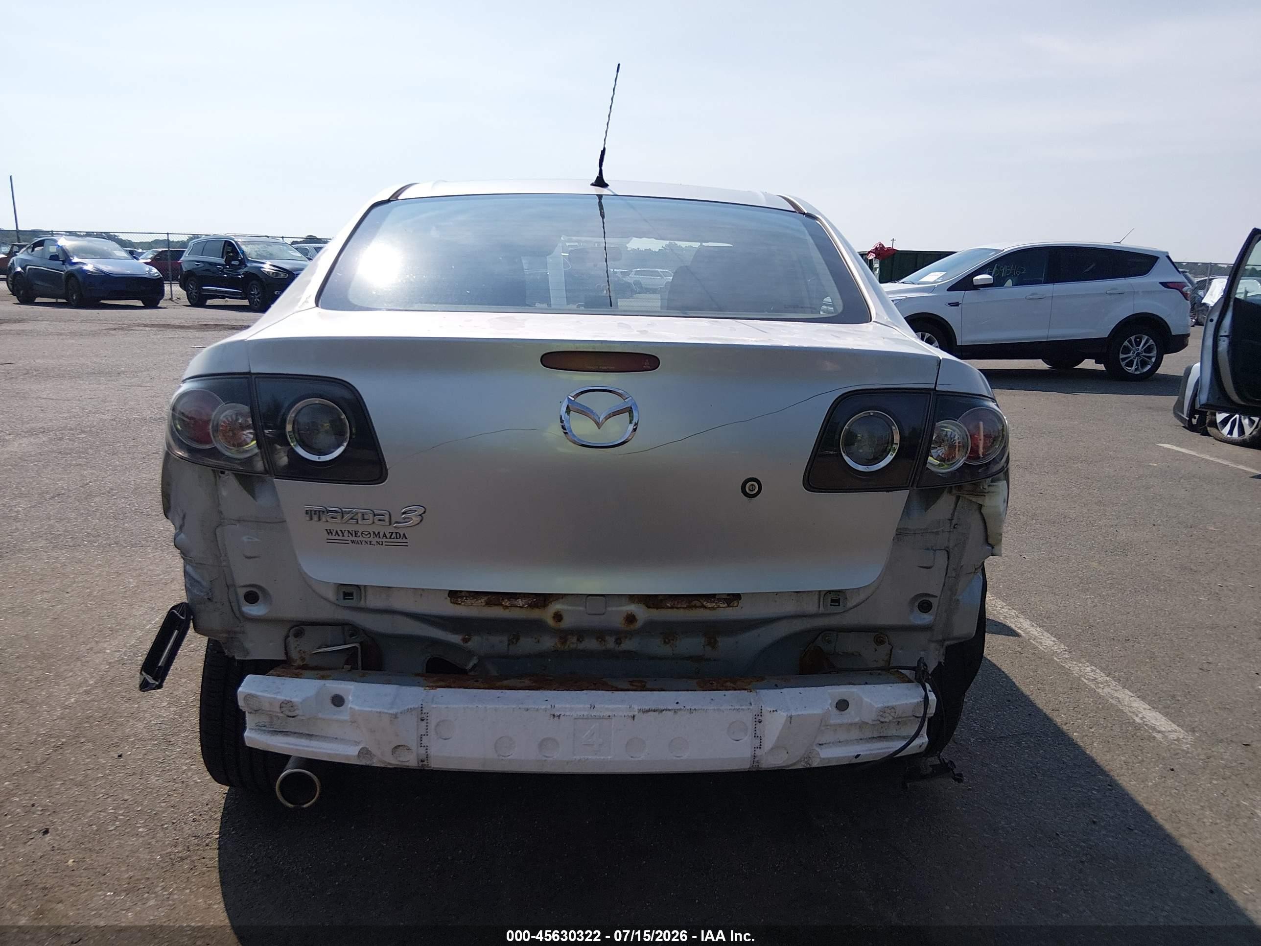2007 Mazda Mazda3 I Silver vin: JM1BK12G971749483