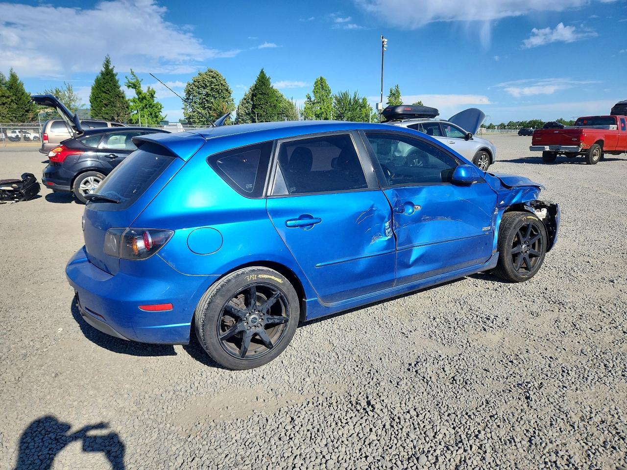 2006 Mazda 3 Hatchback Синий vin: JM1BK143161497835