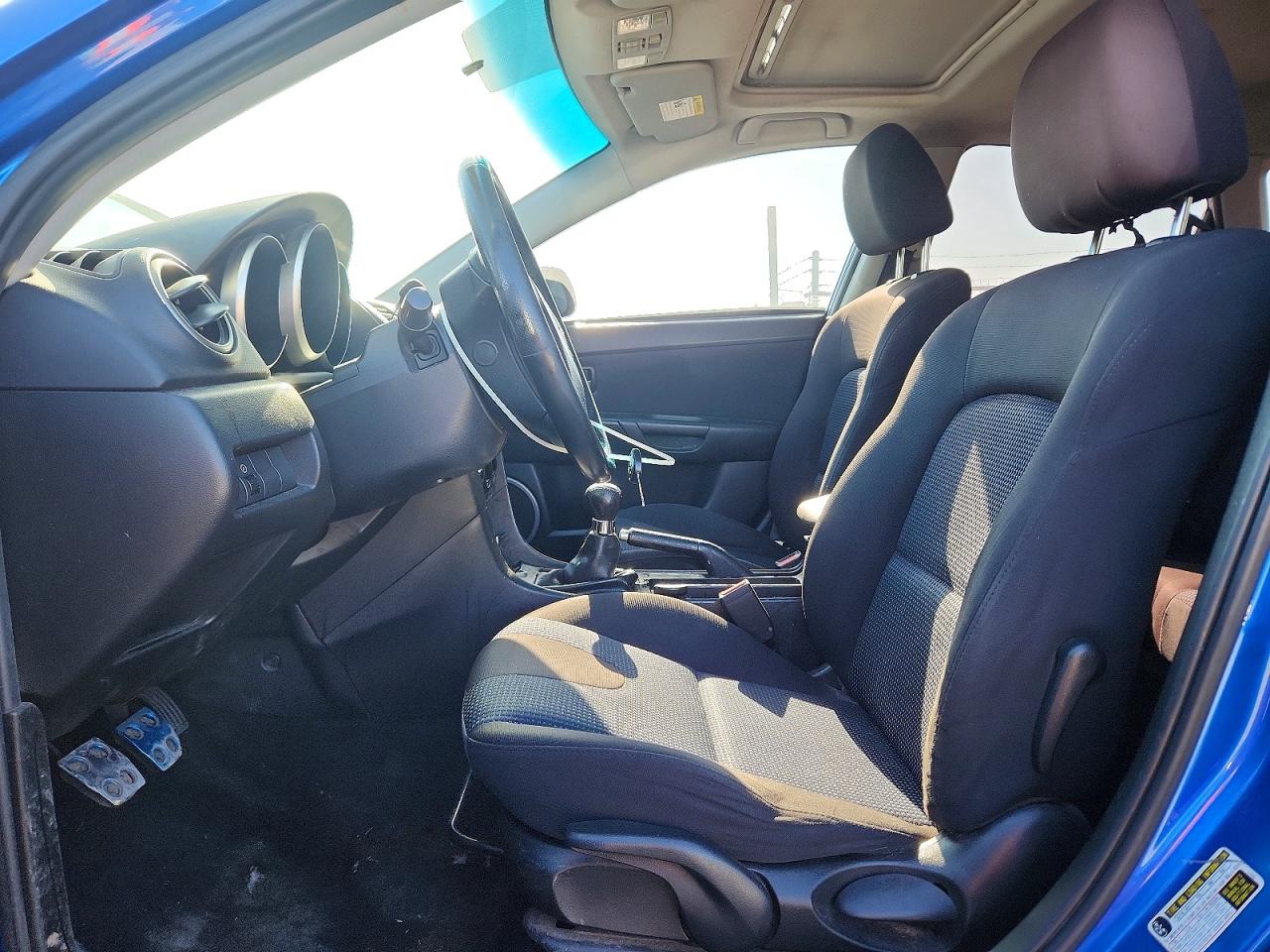 2006 Mazda 3 Hatchback Синий vin: JM1BK143161497835