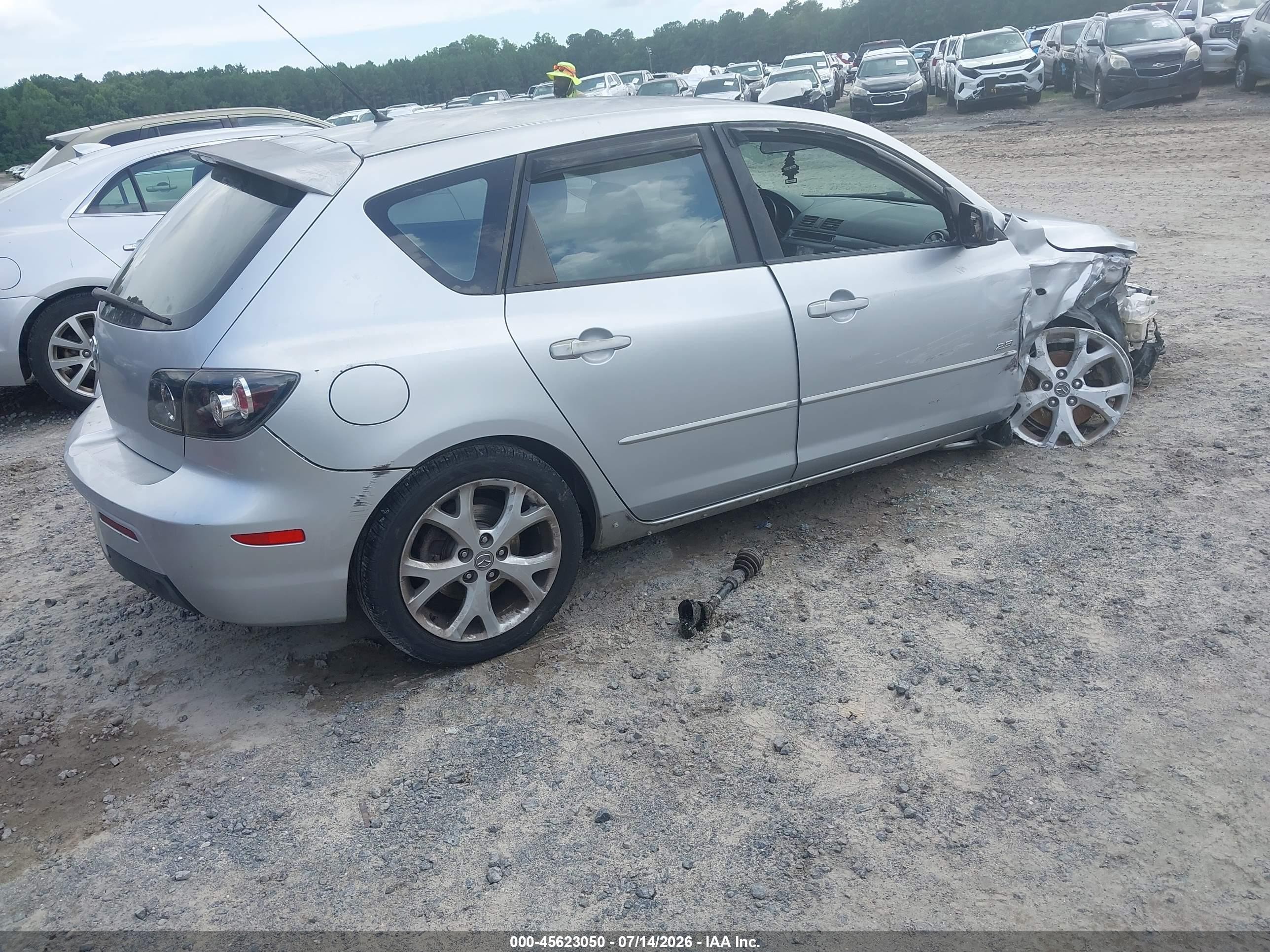 2007 Mazda Mazda3 S Sport Серебряный vin: JM1BK143271688097