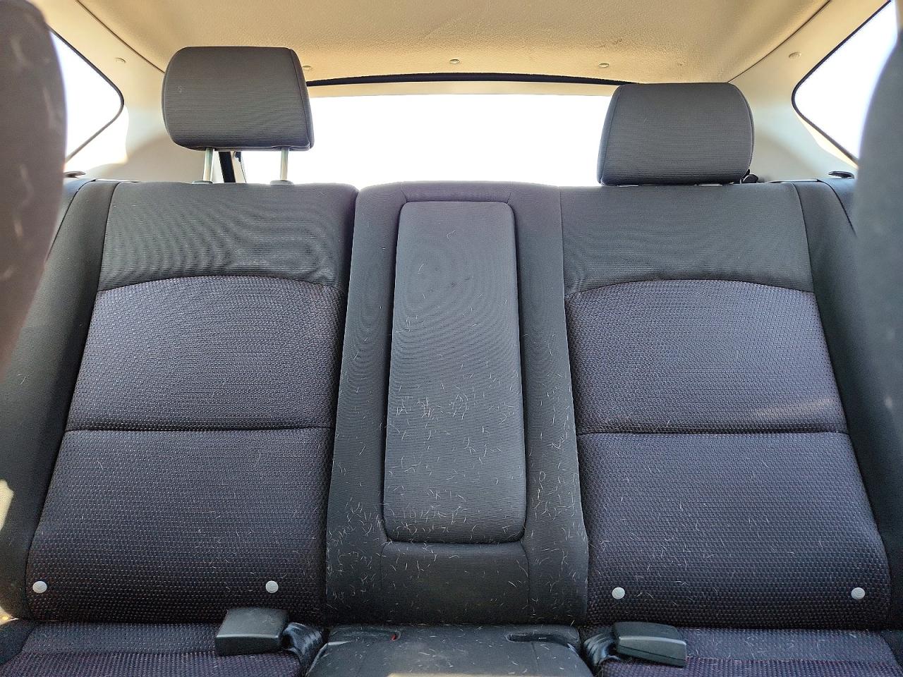 2007 Mazda 3 Hatchback Silver vin: JM1BK143371688092