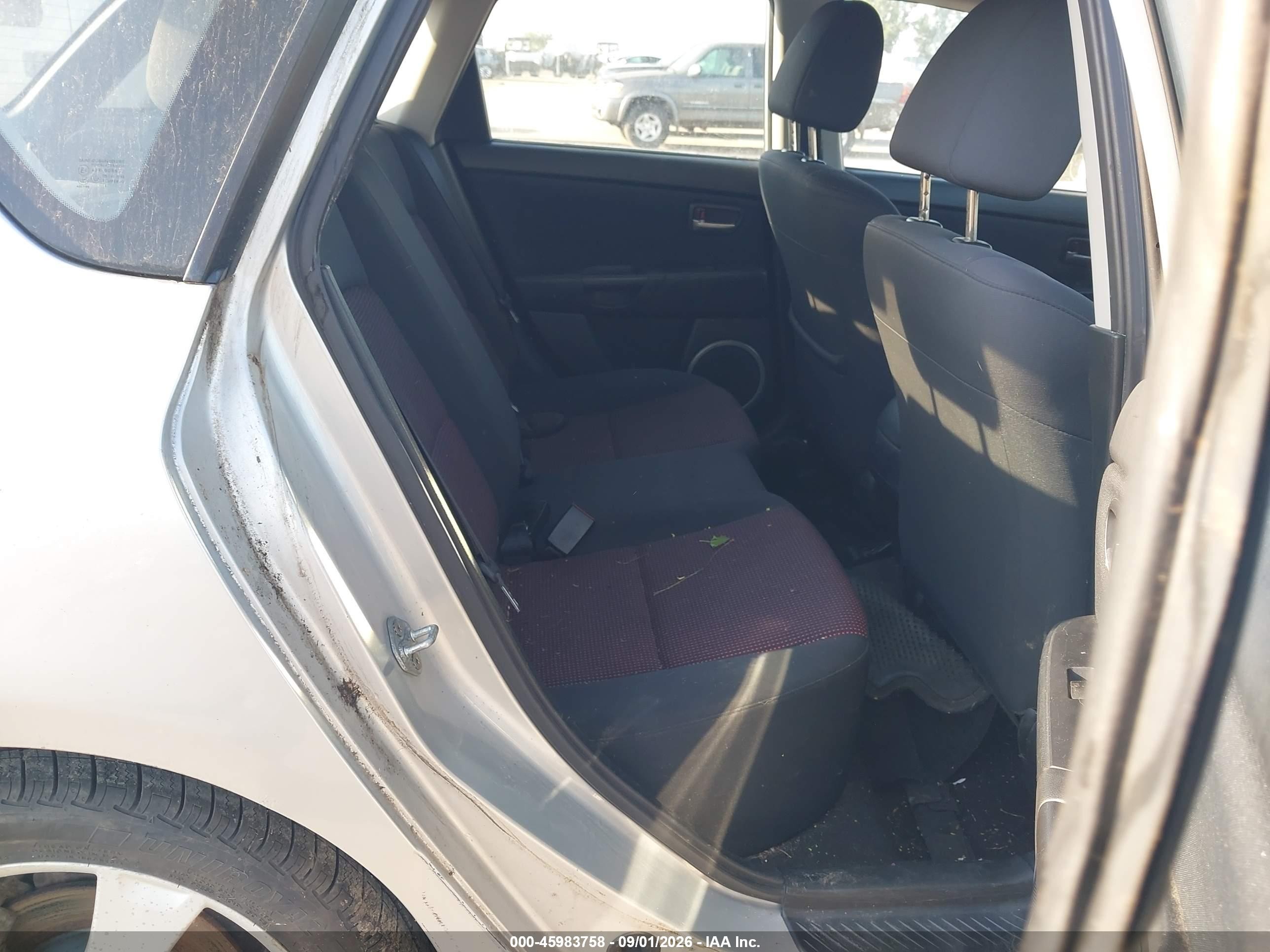2006 Mazda Mazda3 S Silver vin: JM1BK143461478292