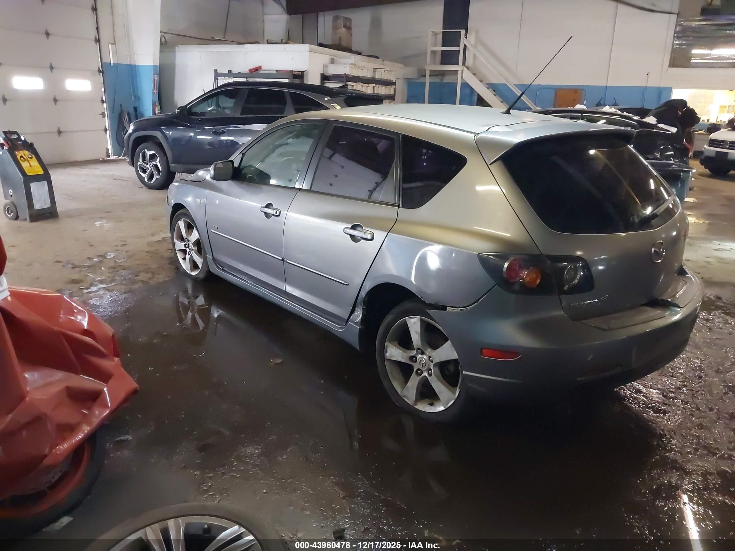 2006 Mazda Mazda3 S Gray vin: JM1BK143661432527