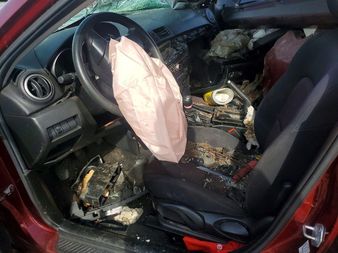 2006 Mazda 3 Hatchback Burgundy vin: JM1BK143861439396