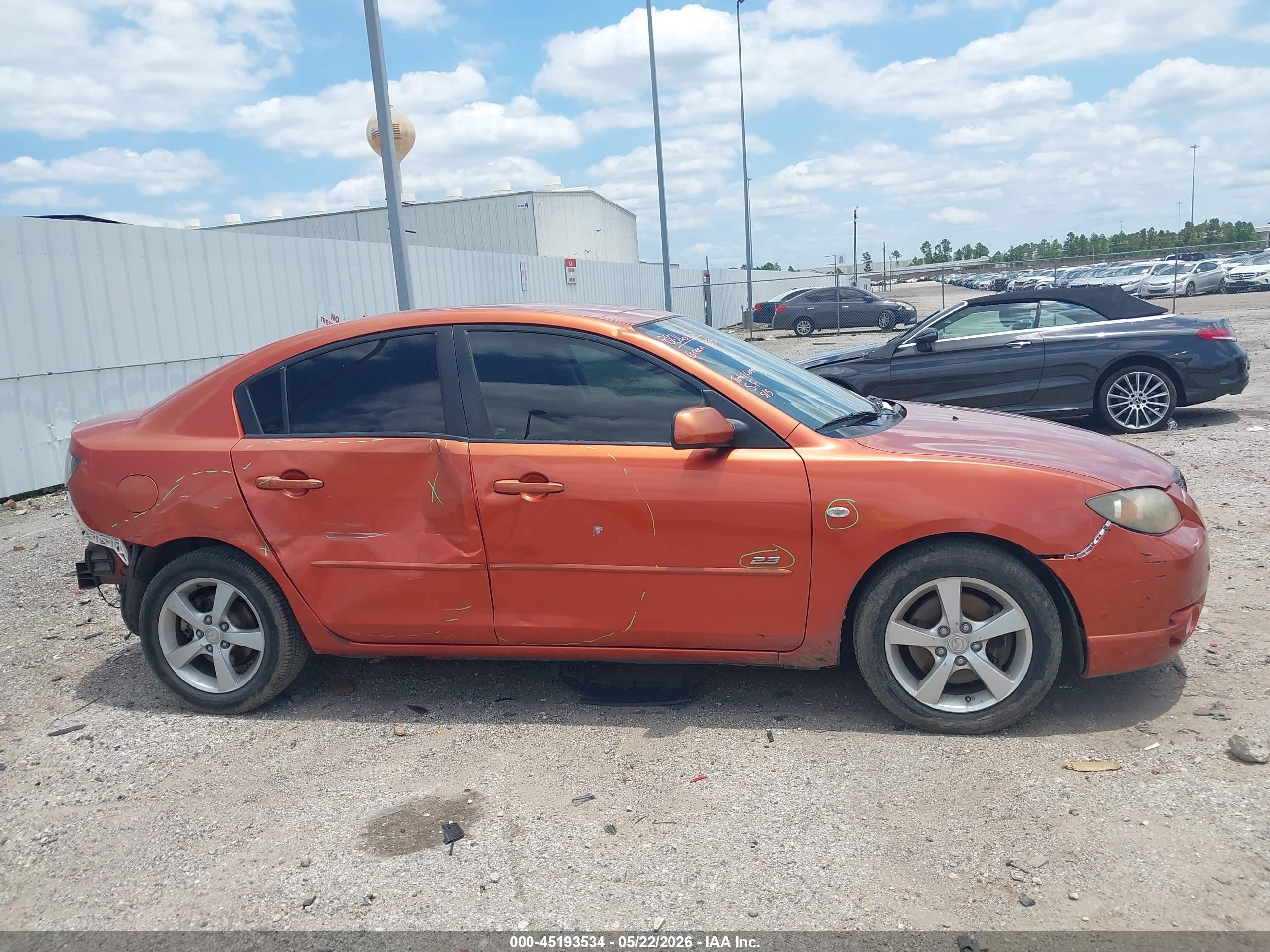 2004 Mazda Mazda3 S Orange vin: JM1BK323041162948