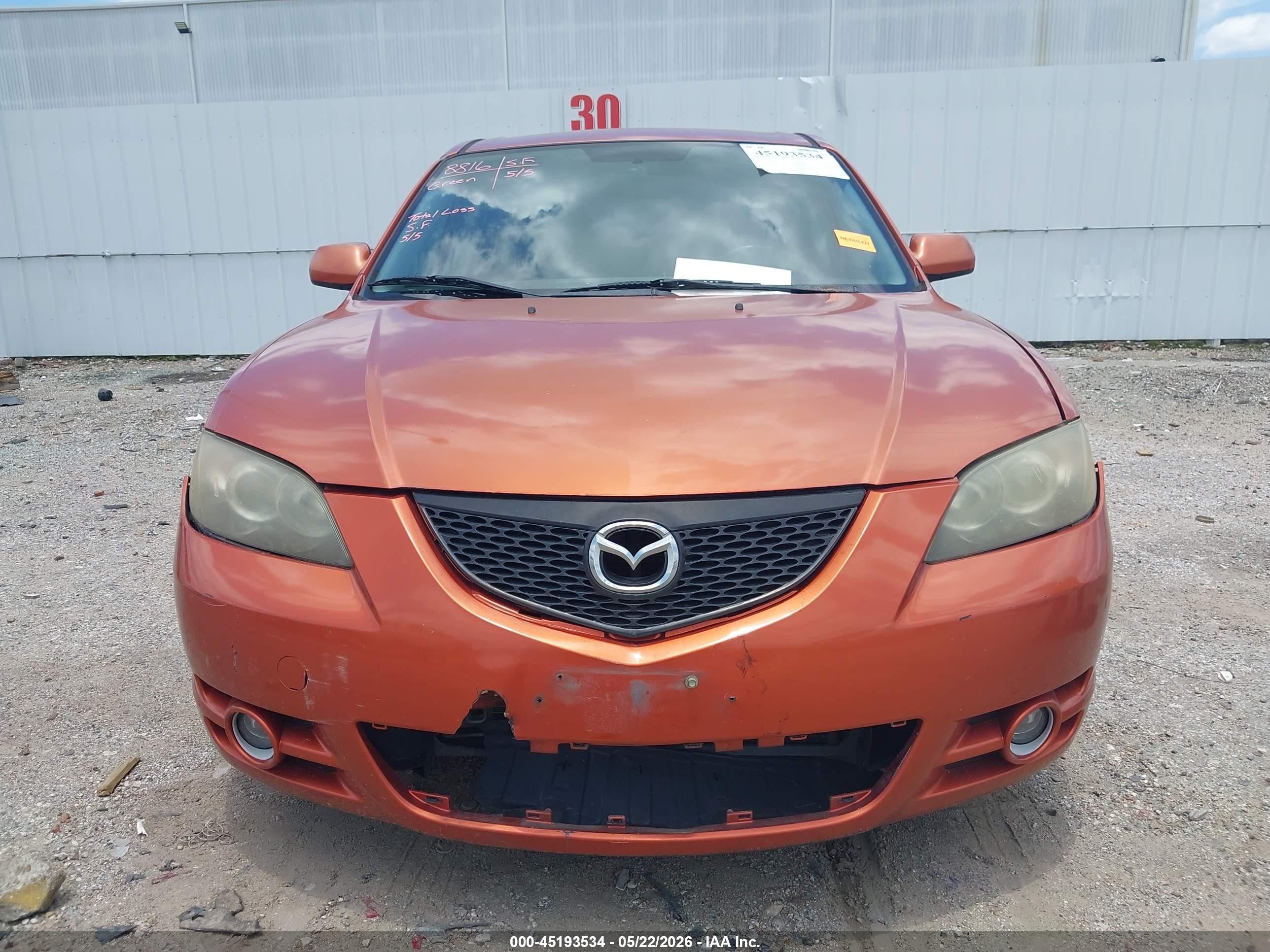 2004 Mazda Mazda3 S Orange vin: JM1BK323041162948