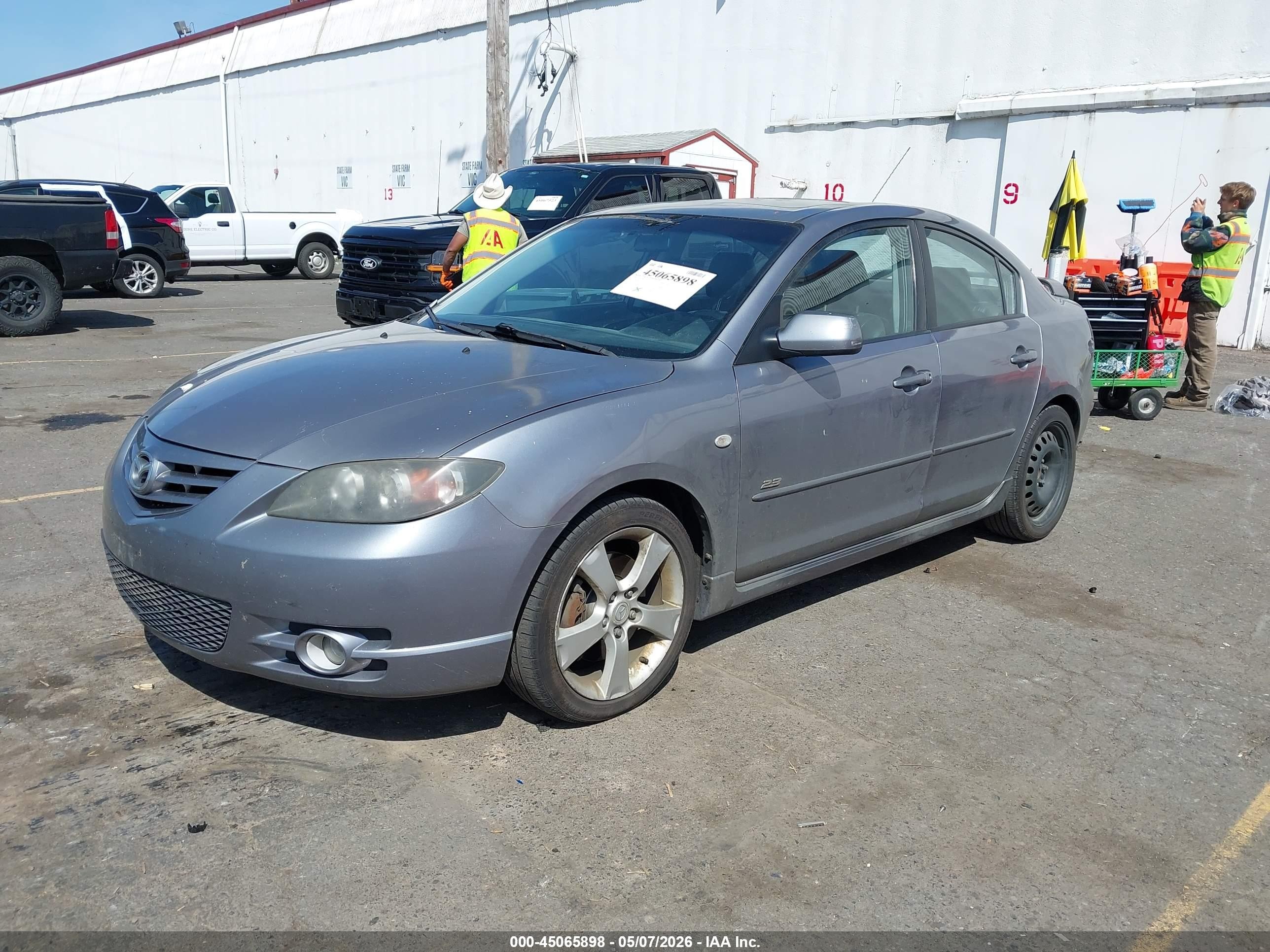 2004 Mazda Mazda3 S Silver vin: JM1BK323041191592
