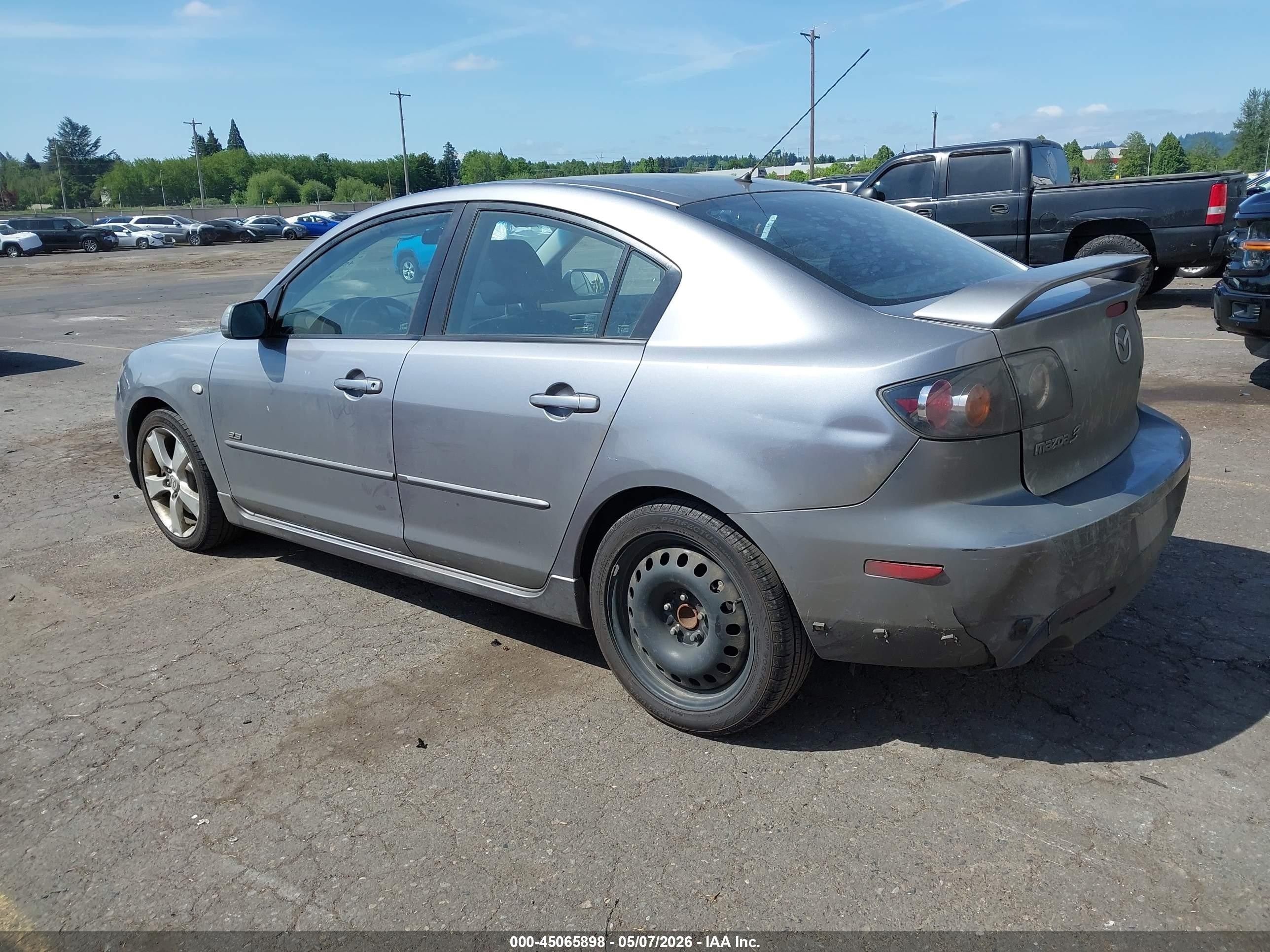 2004 Mazda Mazda3 S Silver vin: JM1BK323041191592