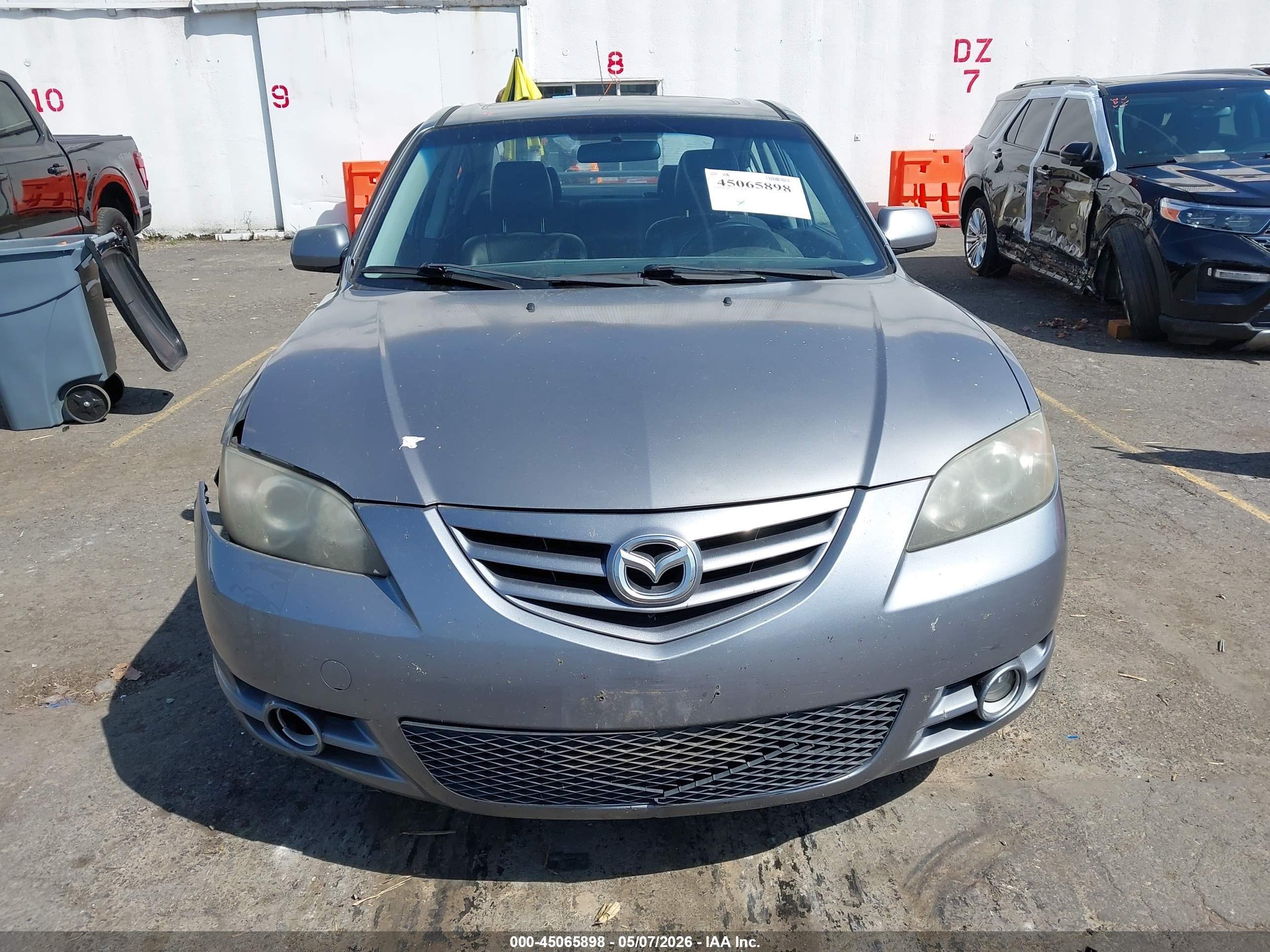 2004 Mazda Mazda3 S Silver vin: JM1BK323041191592