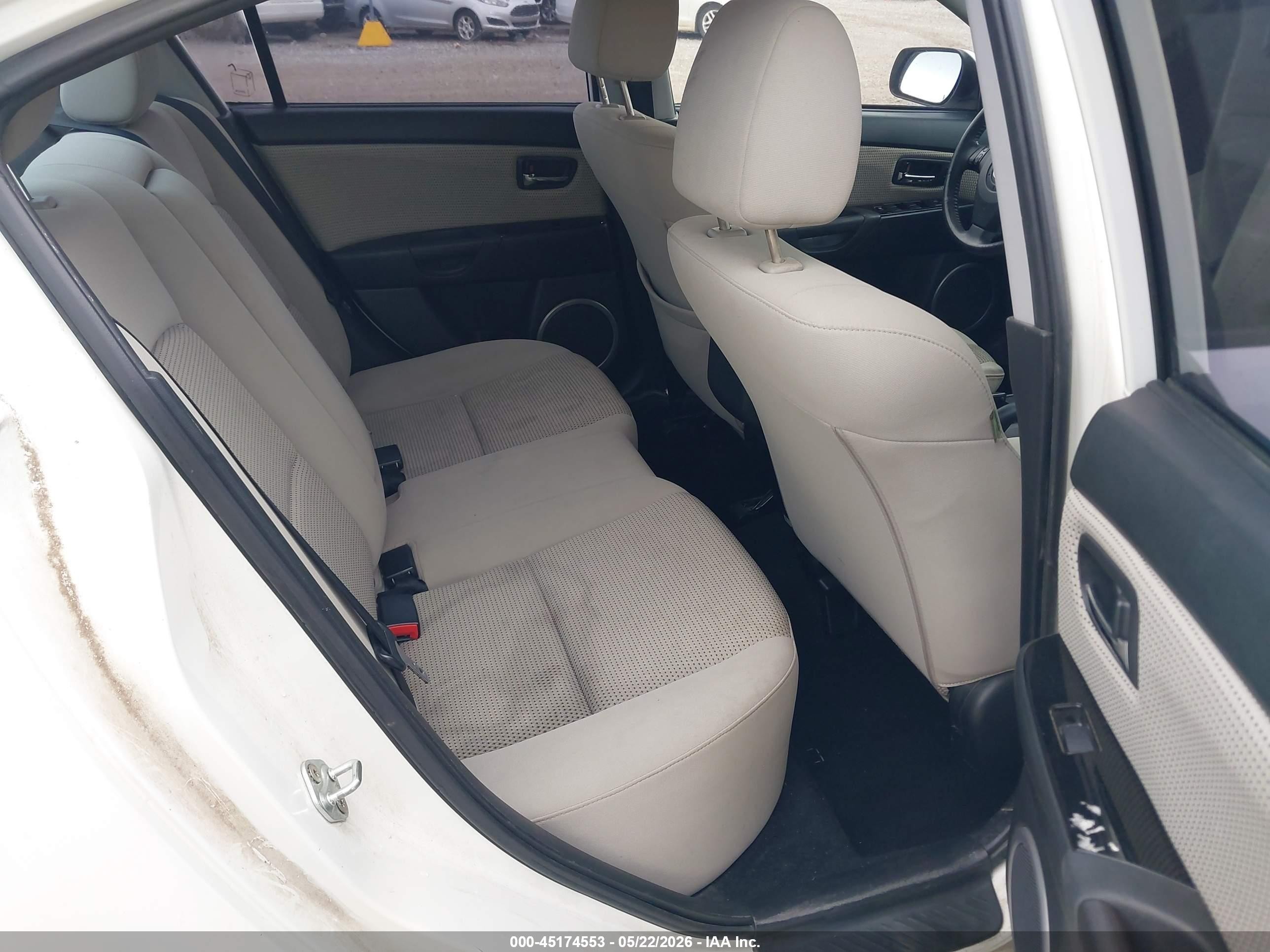 2008 Mazda Mazda3 S Touring White vin: JM1BK323081151986