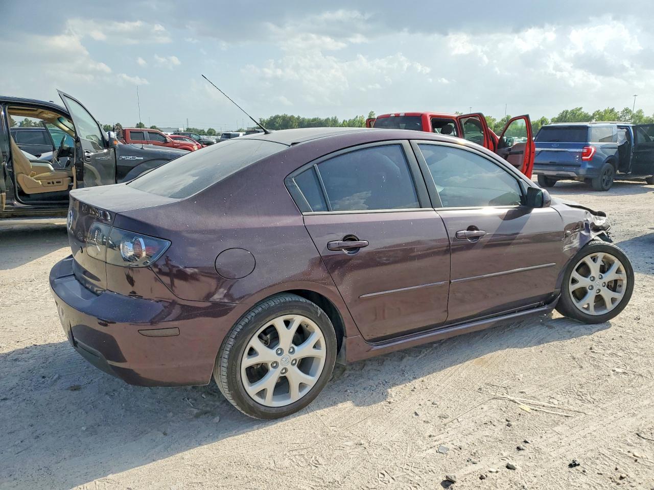 2008 Mazda 3 S Maroon vin: JM1BK323081867058