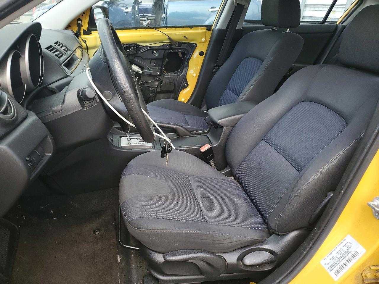 2004 Mazda 3 S Yellow vin: JM1BK323141197028