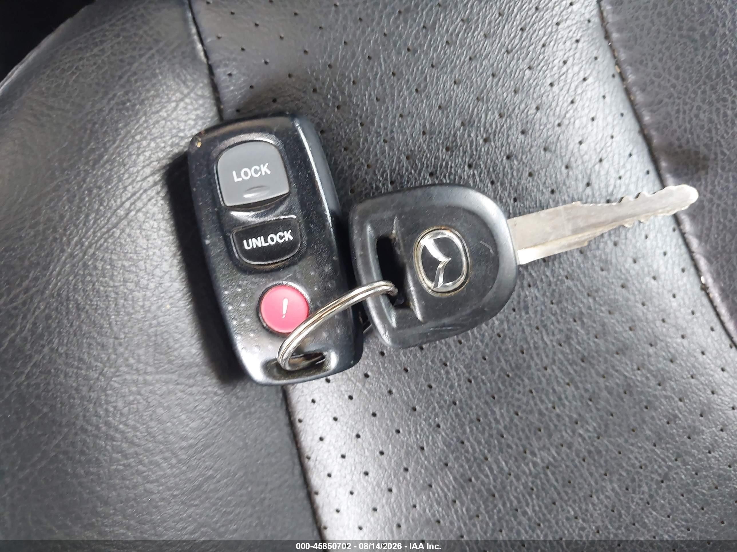 2005 Mazda Mazda3 S Silver vin: JM1BK323151238680