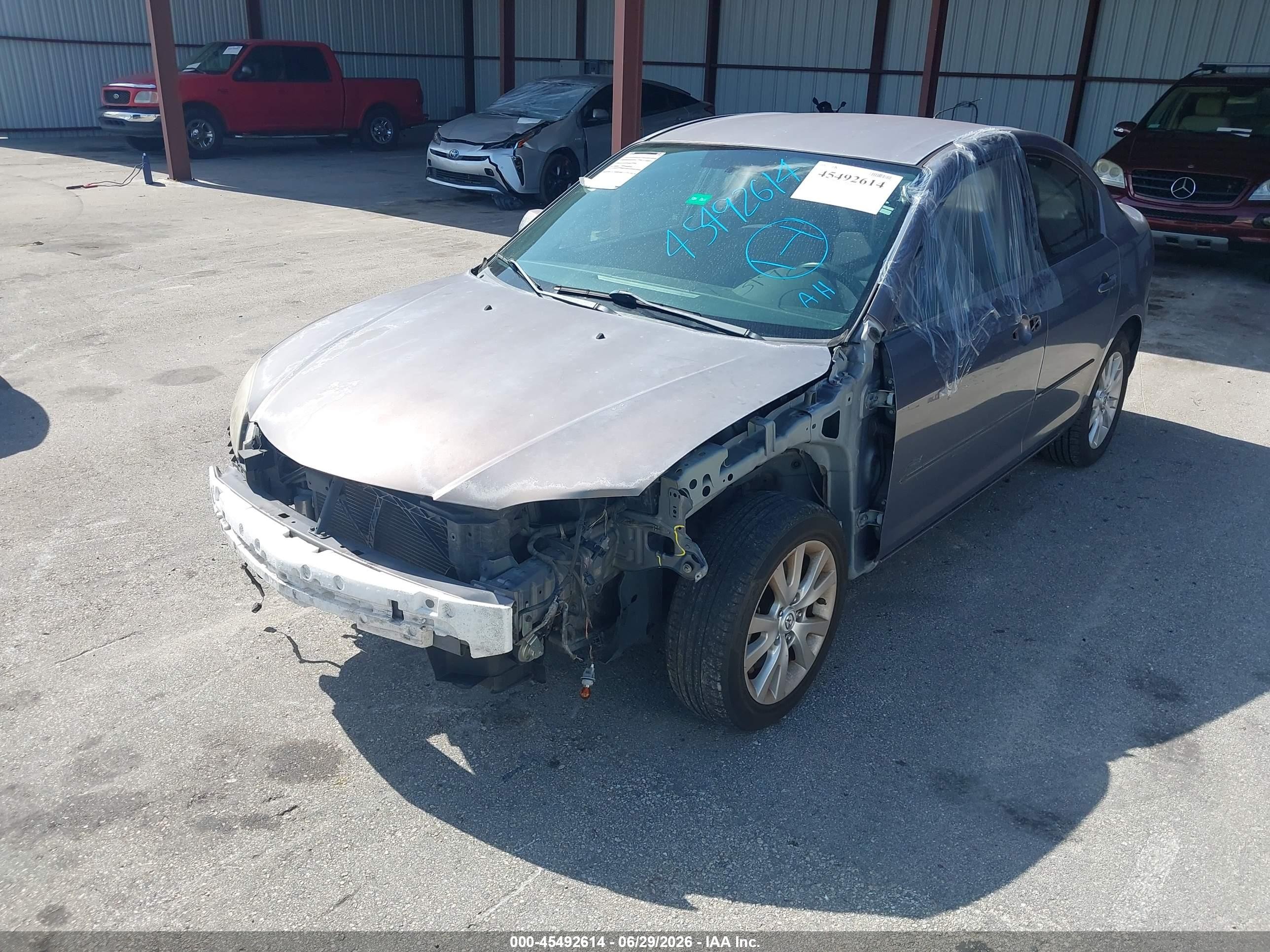 2007 Mazda Mazda3 S Sport Gray vin: JM1BK323171661861