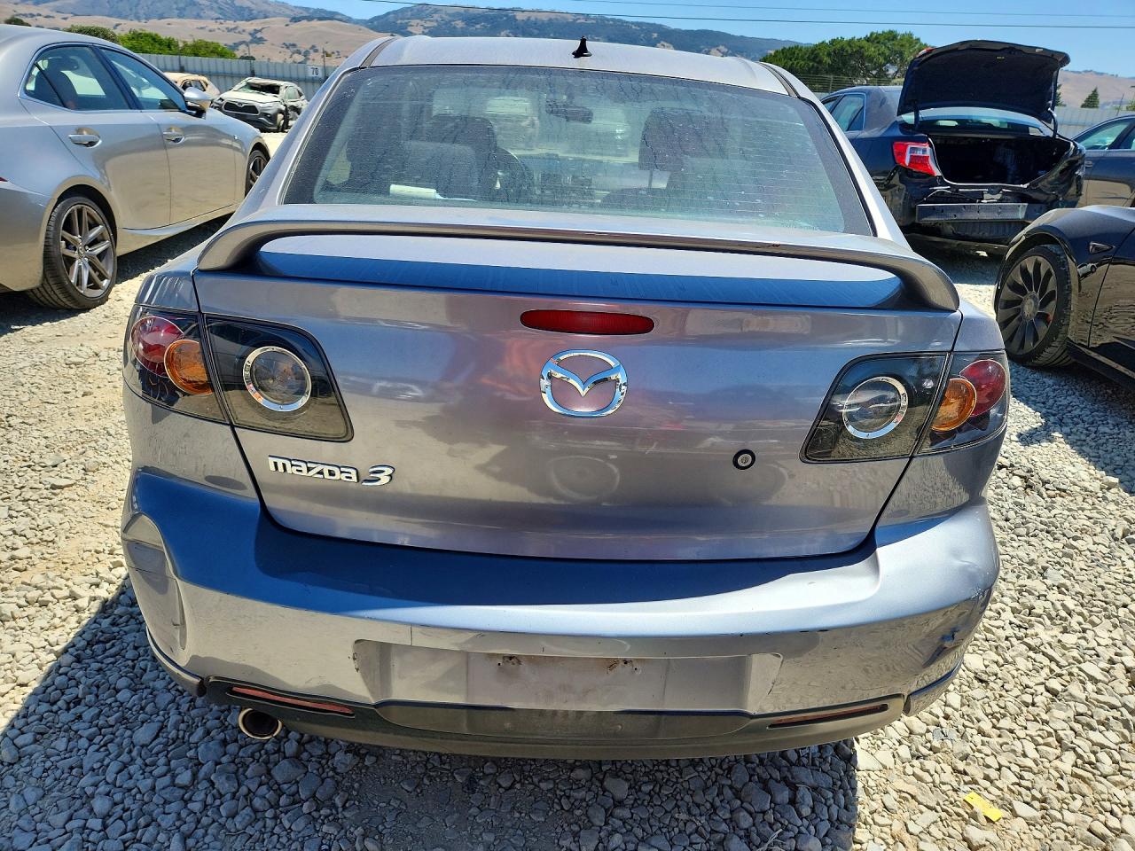 2005 Mazda 3 S Silver vin: JM1BK323251222701