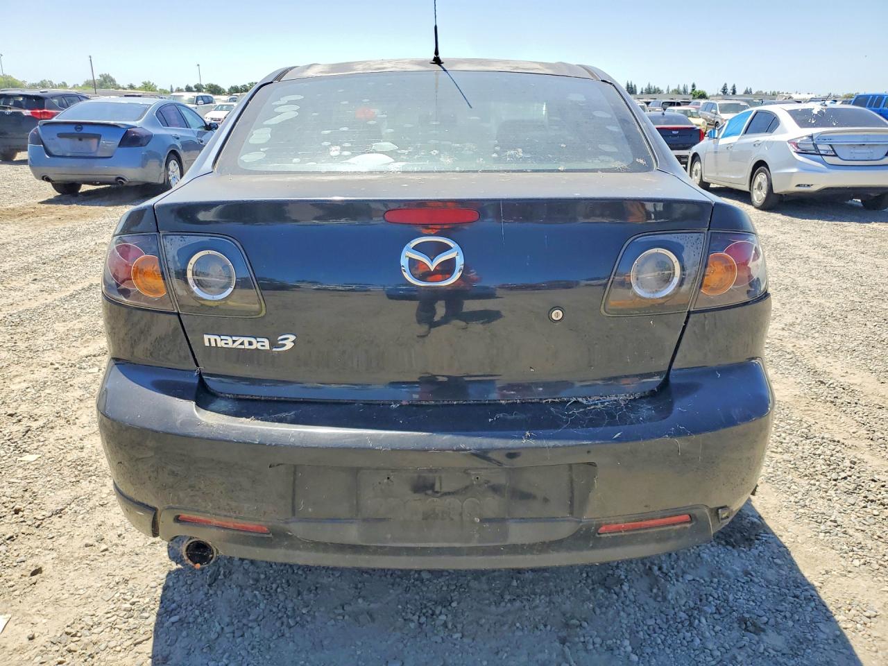 2005 Mazda 3 S Черный vin: JM1BK323251330395