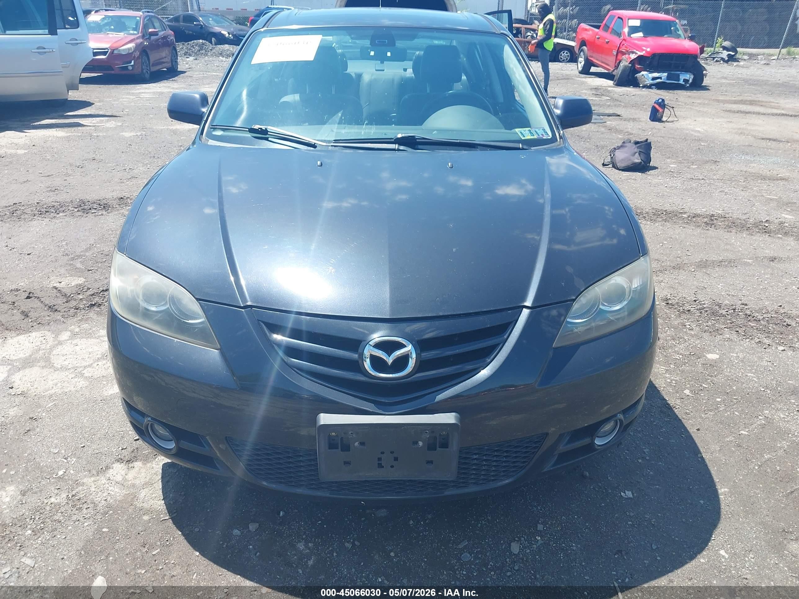 2006 Mazda Mazda3 S Grand Touring Red vin: JM1BK323361400651