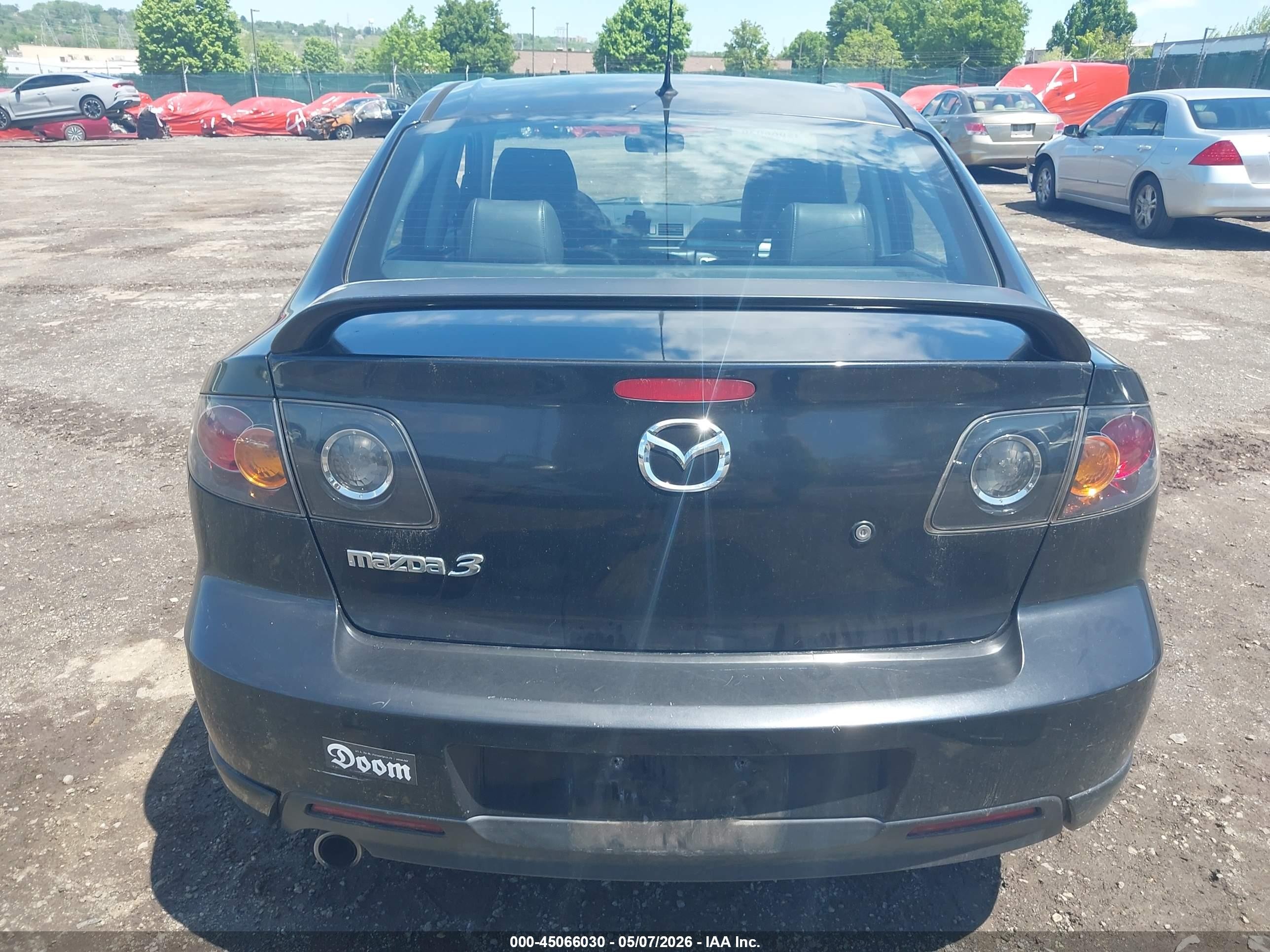 2006 Mazda Mazda3 S Grand Touring Red vin: JM1BK323361400651