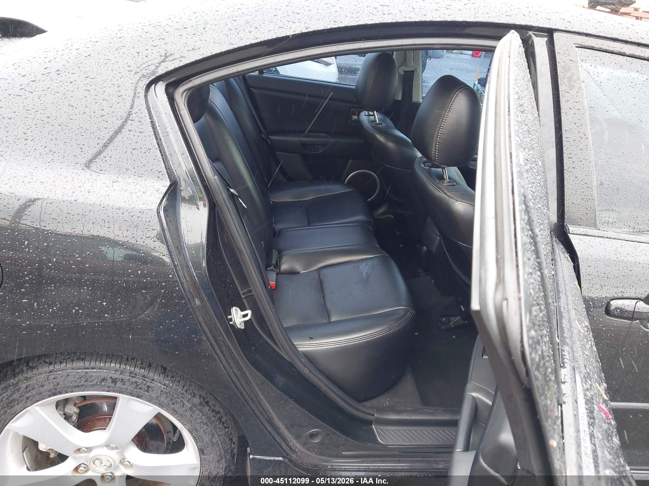 2006 Mazda Mazda3 S Touring Black vin: JM1BK323361525746