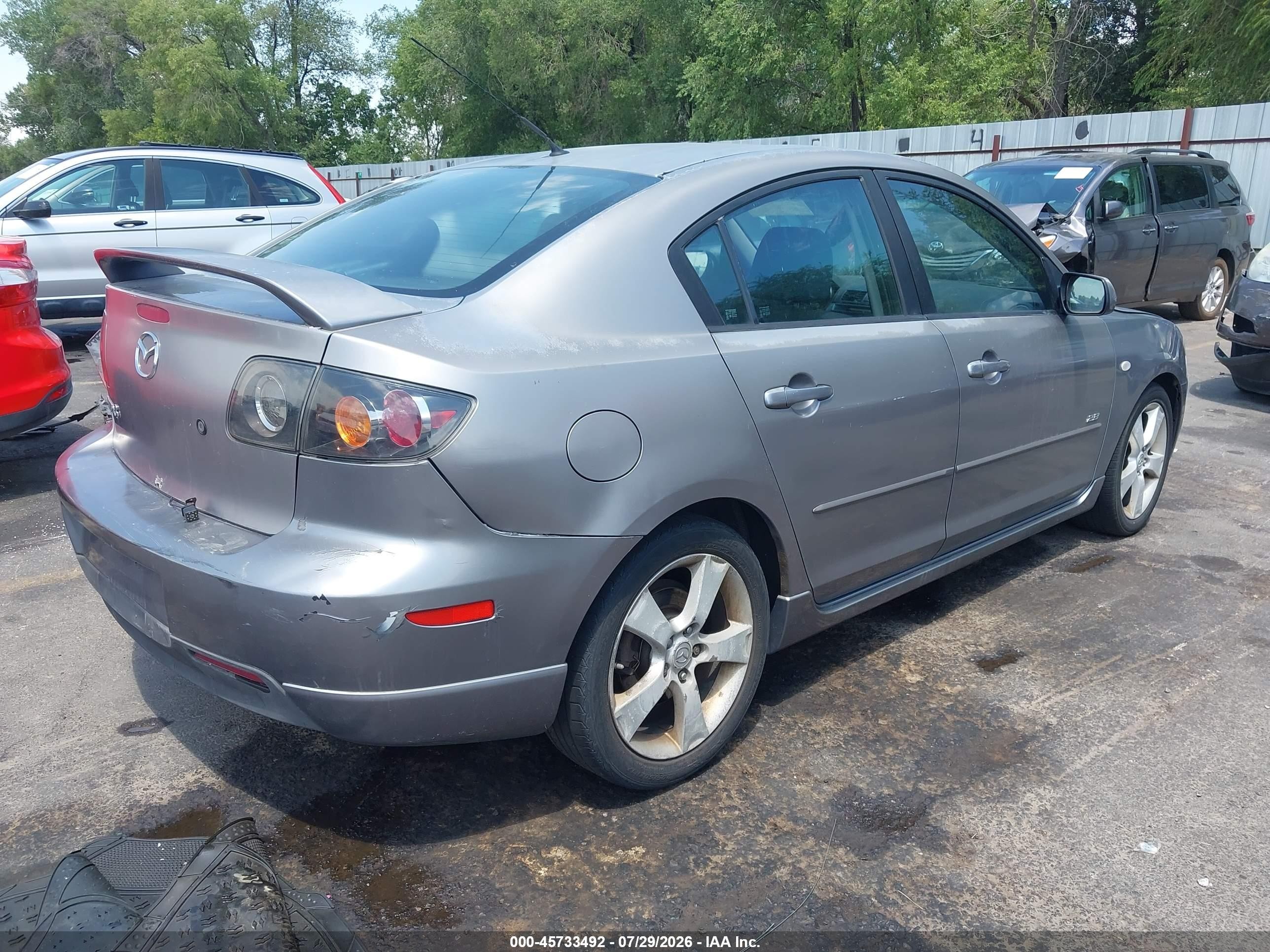 2005 Mazda Mazda3 S Серебряный vin: JM1BK323551243543
