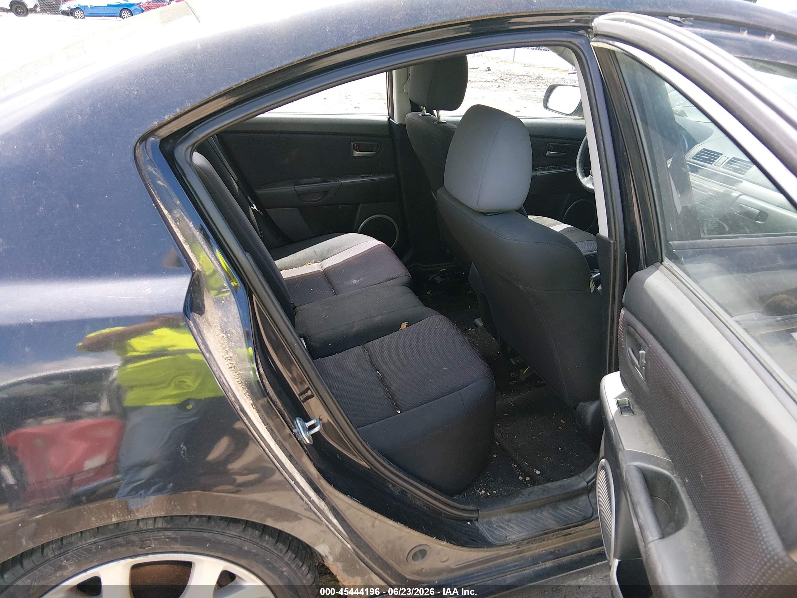2008 Mazda Mazda3 S Touring Черный vin: JM1BK323681802604