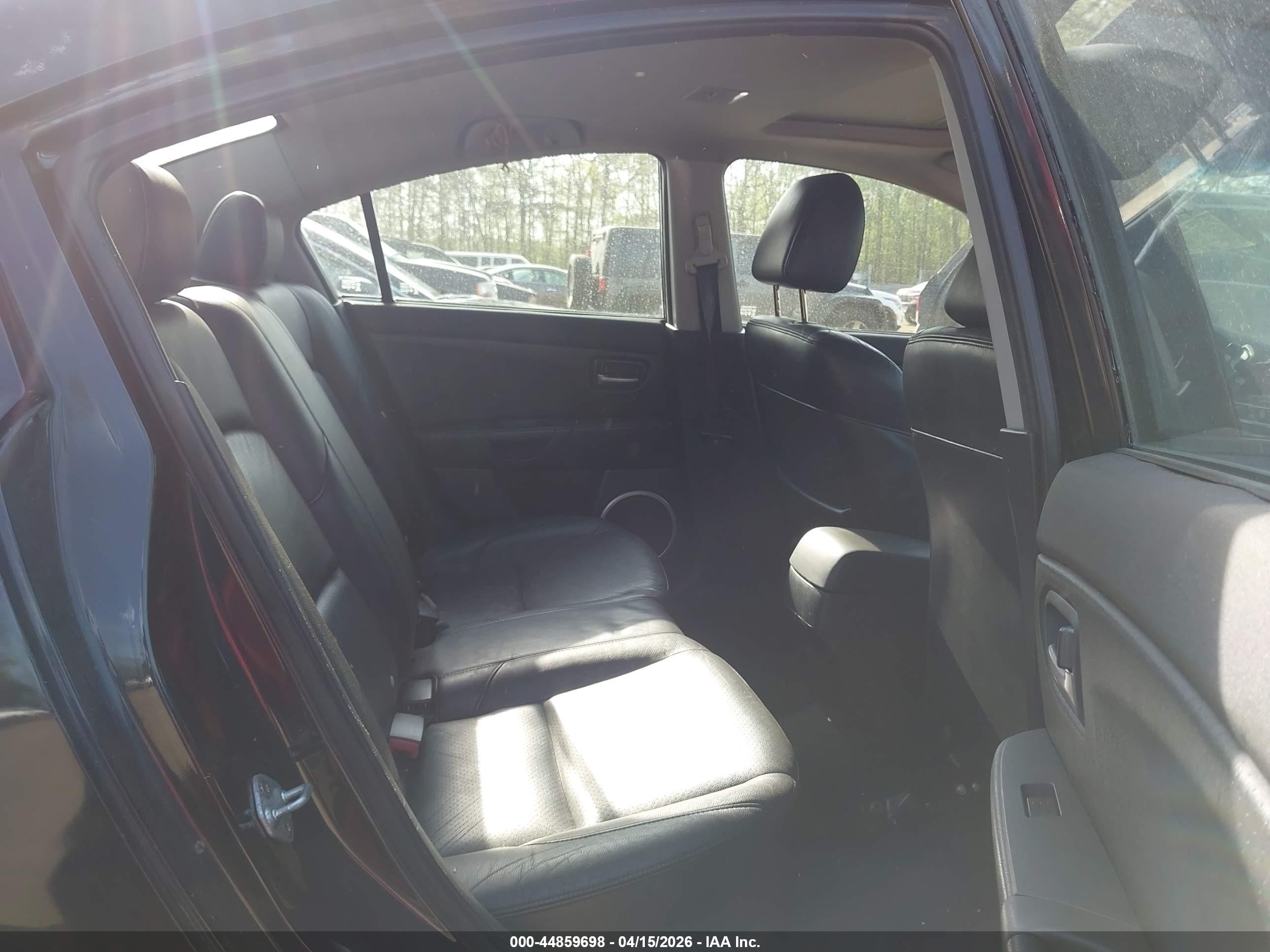 2004 Mazda Mazda3 S Black vin: JM1BK323841215654