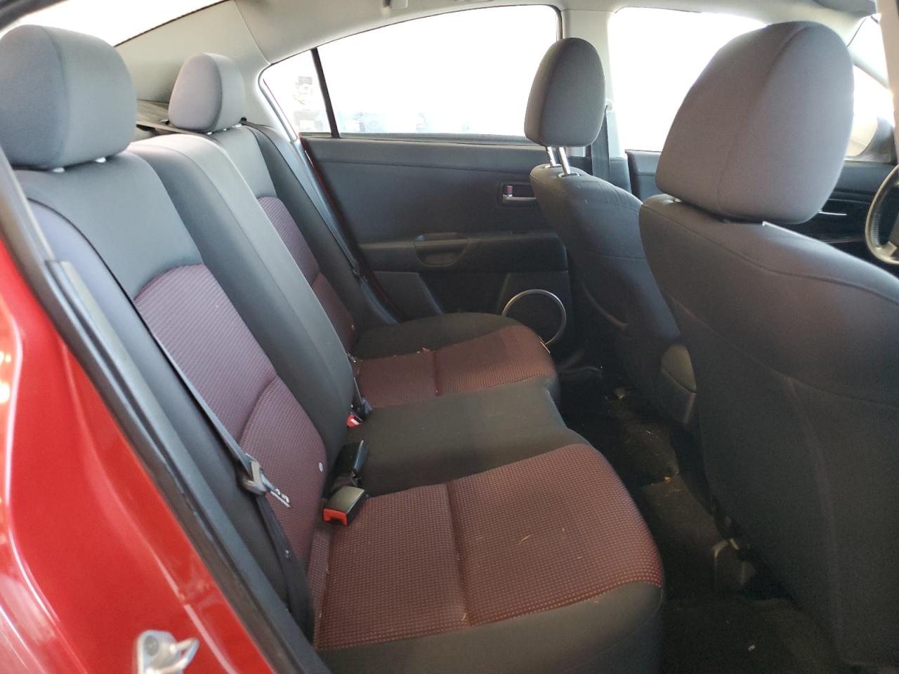 2005 Mazda 3 S Red vin: JM1BK323951231766