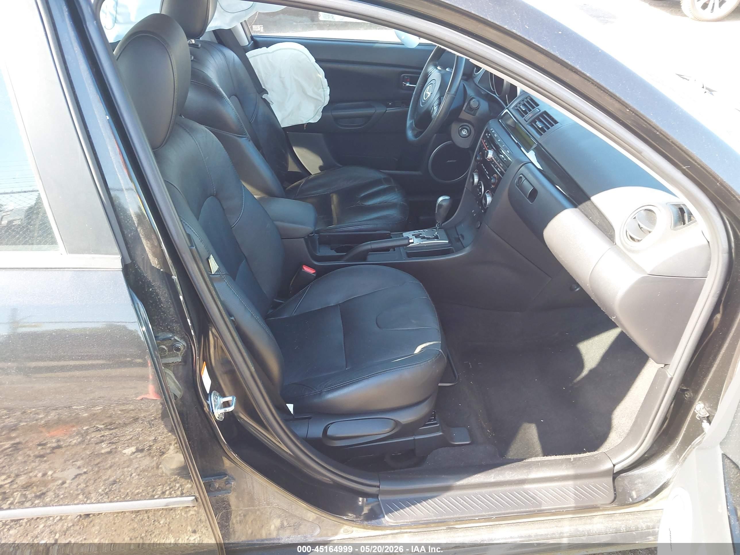 2008 Mazda Mazda3 S Grand Touring Black vin: JM1BK323X81113794