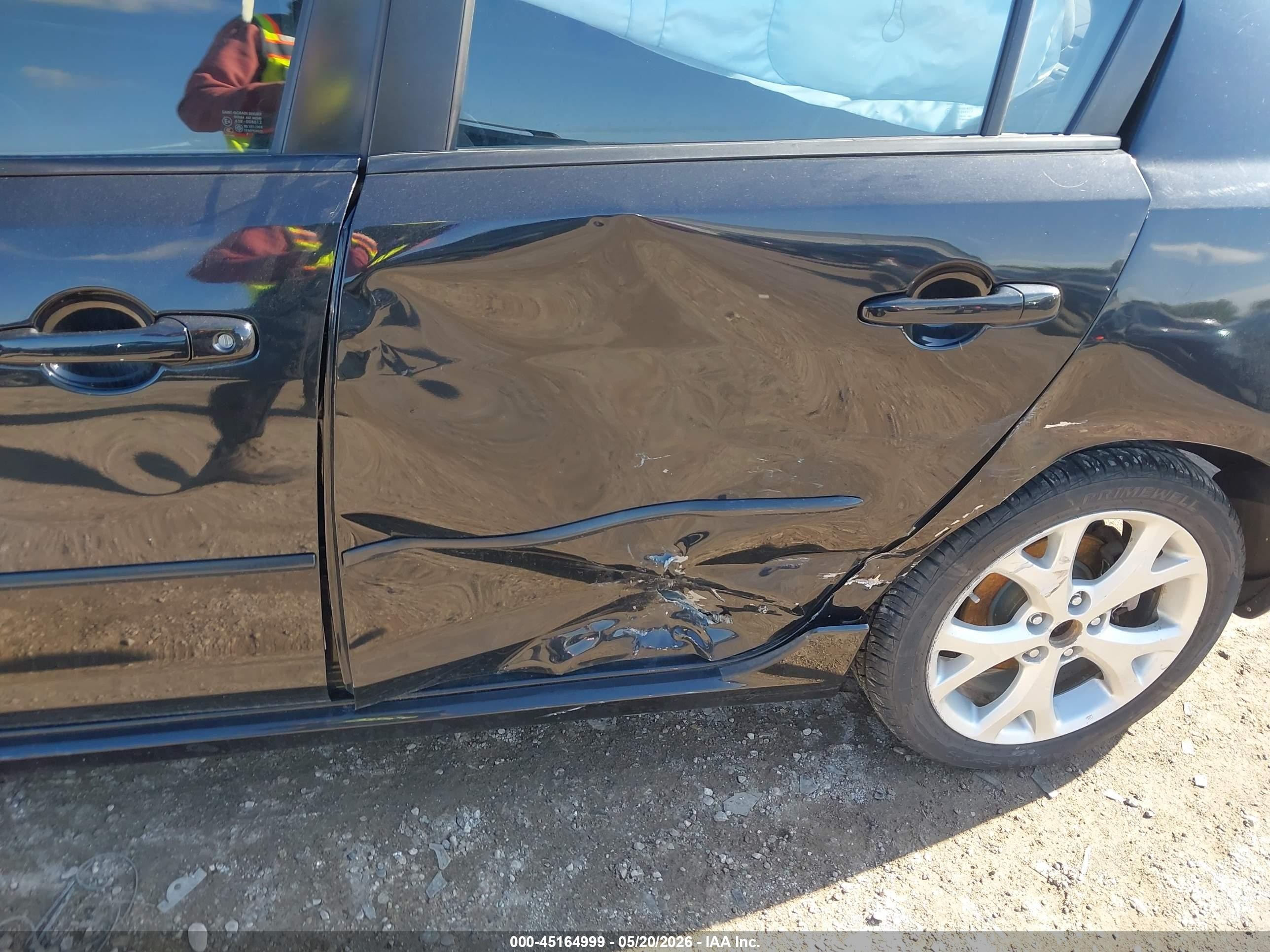 2008 Mazda Mazda3 S Grand Touring Black vin: JM1BK323X81113794