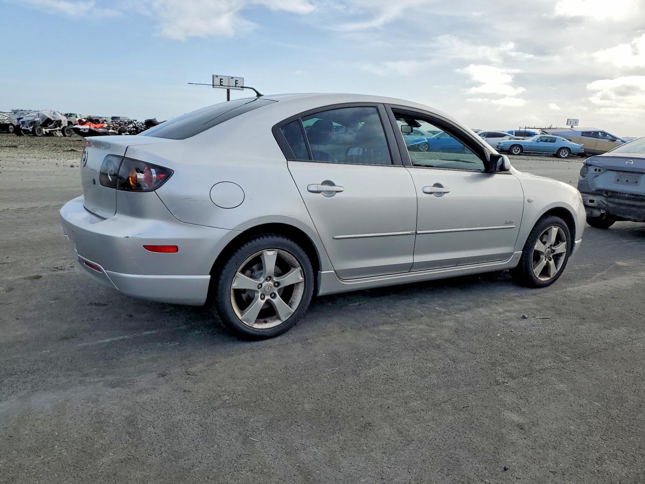 2006 Mazda 3 S Silver vin: JM1BK324161506671