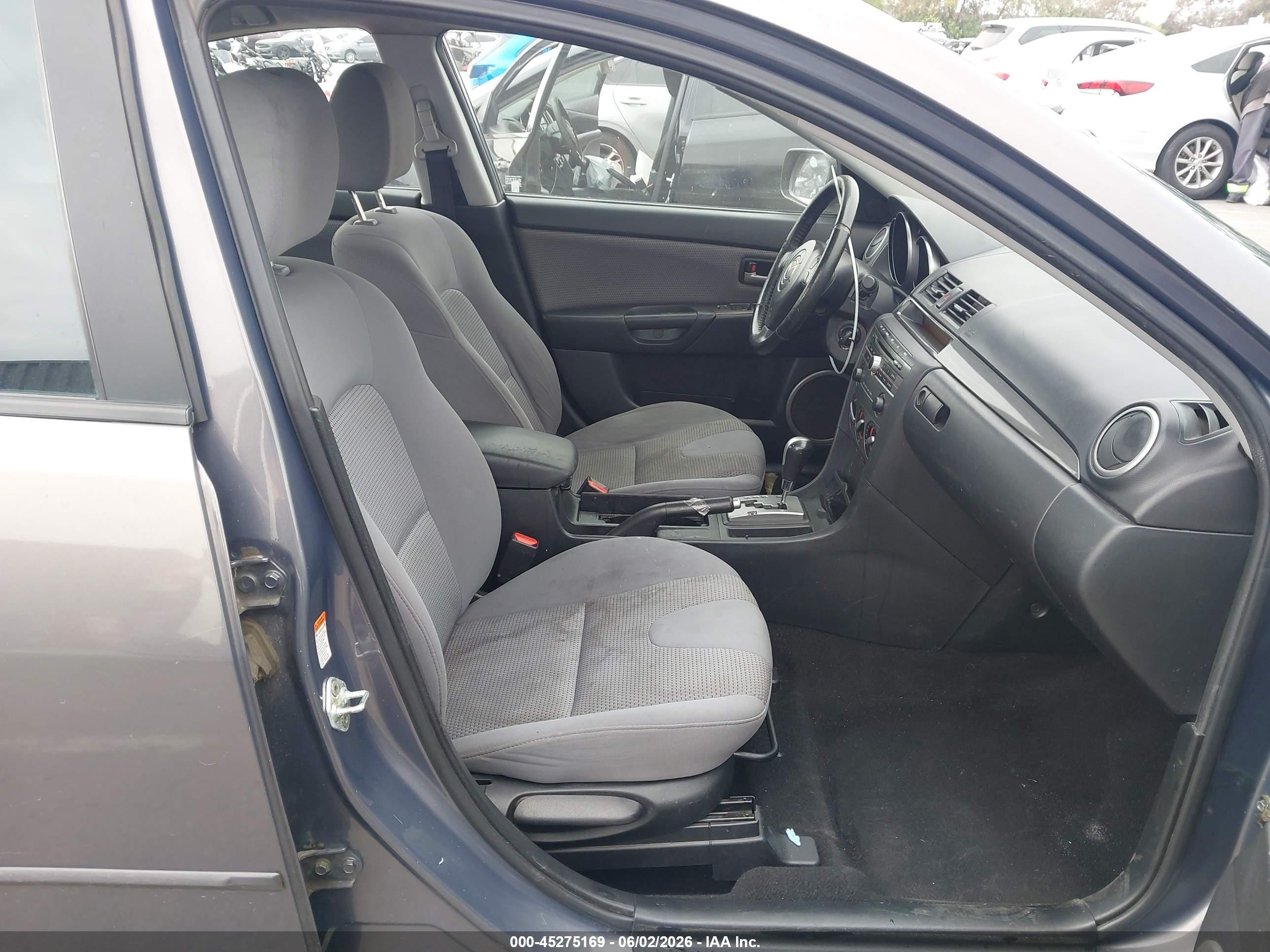 2007 Mazda Mazda3 S Sport Gray vin: JM1BK324171660511