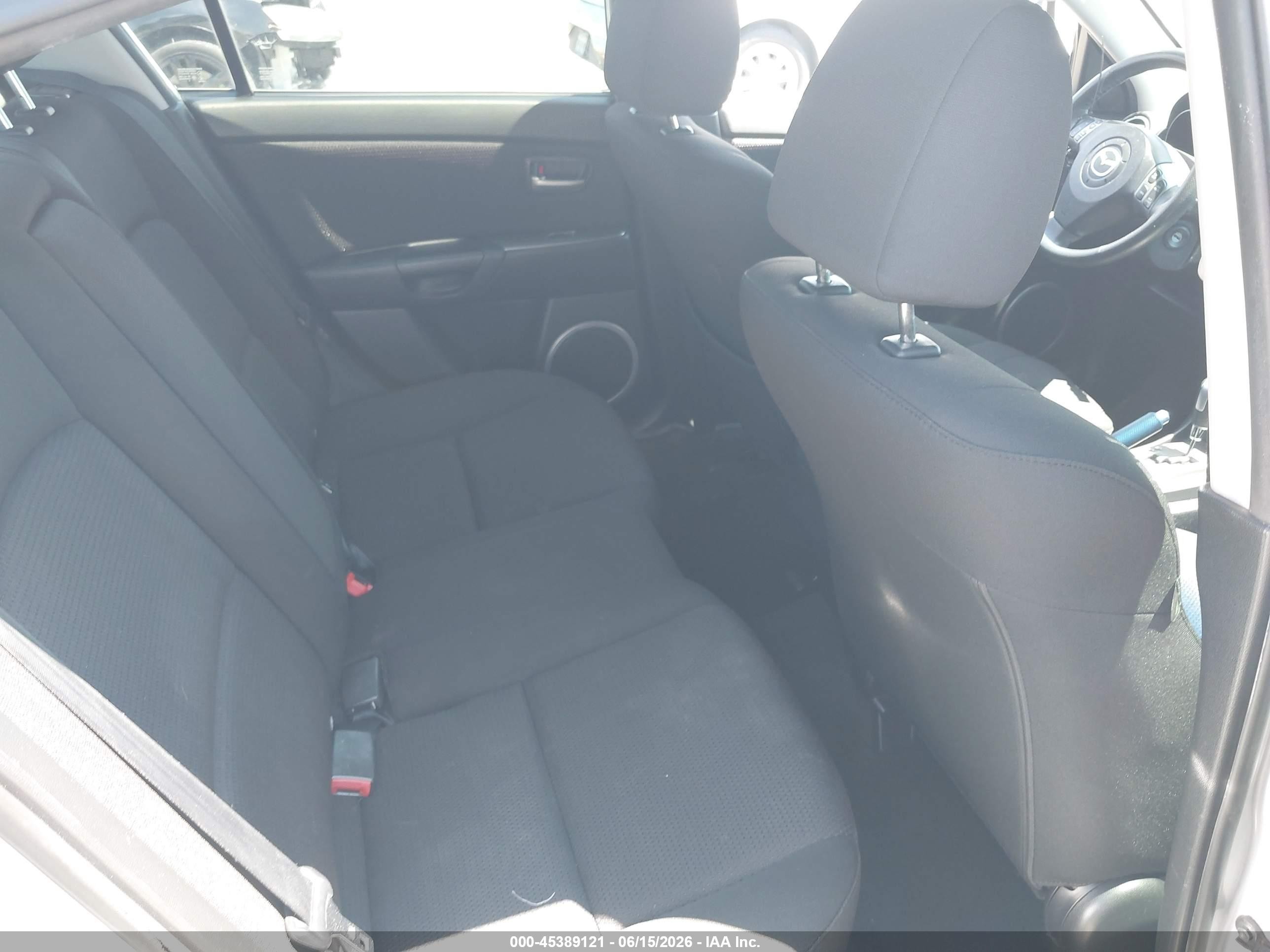 2008 Mazda Mazda3 S Sport Silver vin: JM1BK324181852254