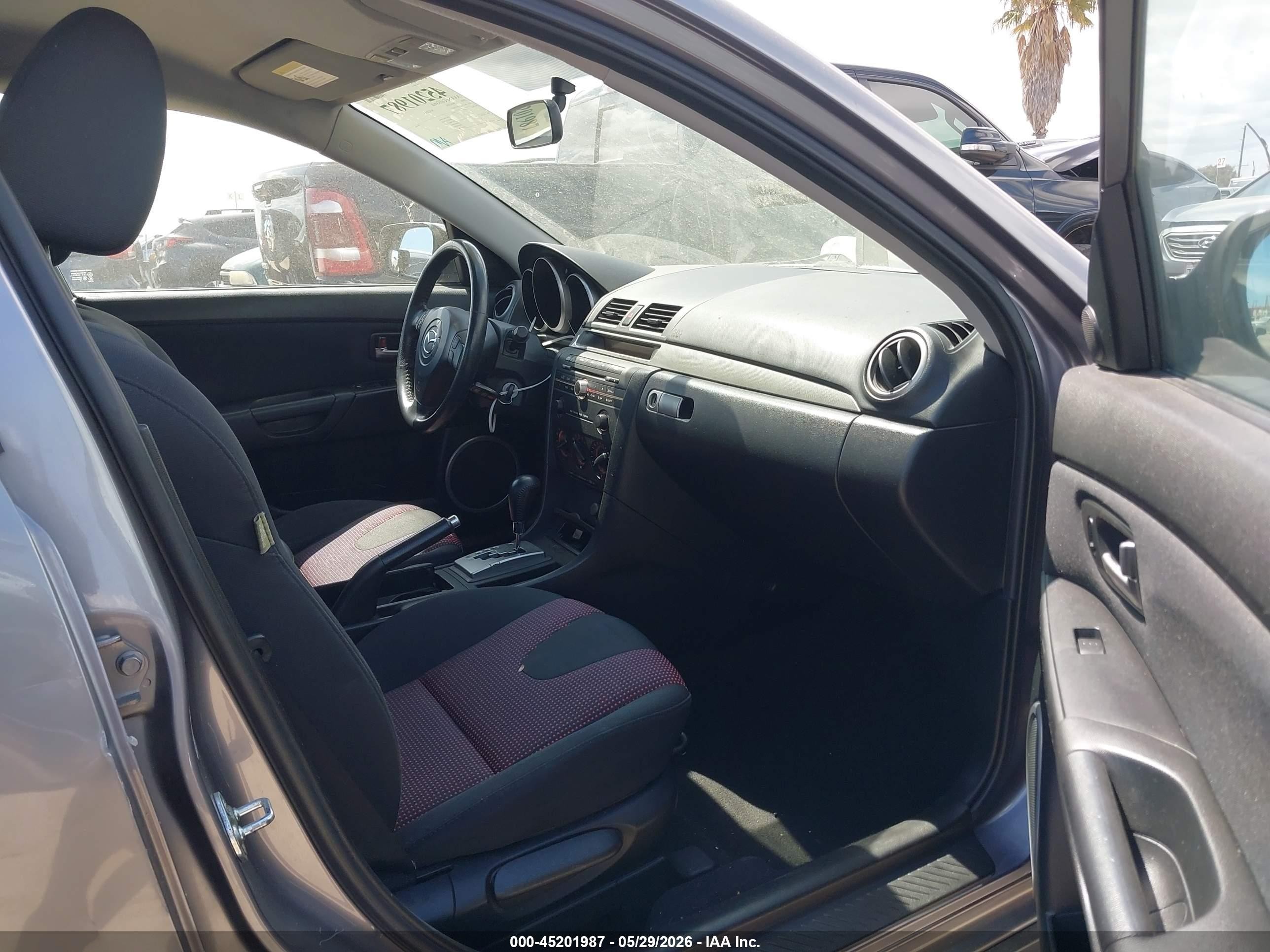 2006 Mazda Mazda3 S Touring Gray vin: JM1BK324561526423