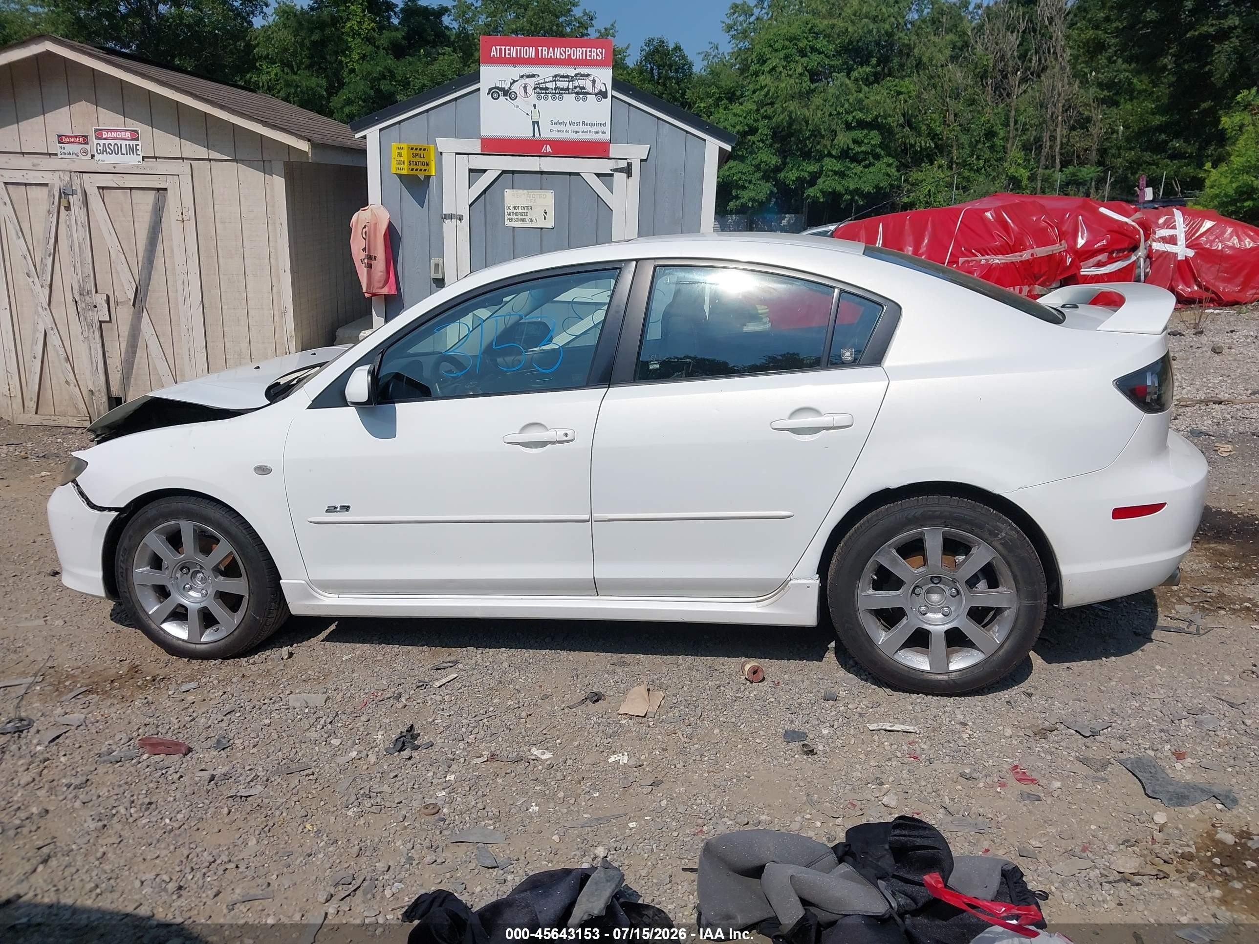 2008 Mazda Mazda3 S Touring White vin: JM1BK324581122945