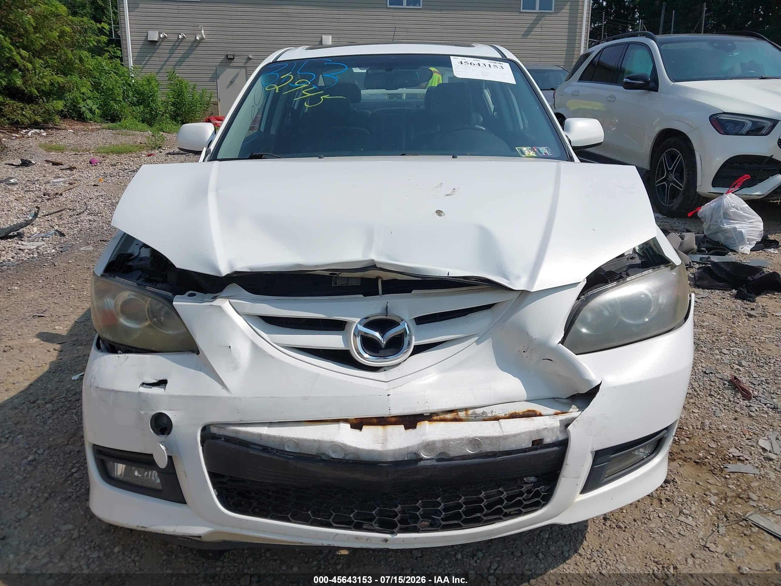 2008 Mazda Mazda3 S Touring White vin: JM1BK324581122945