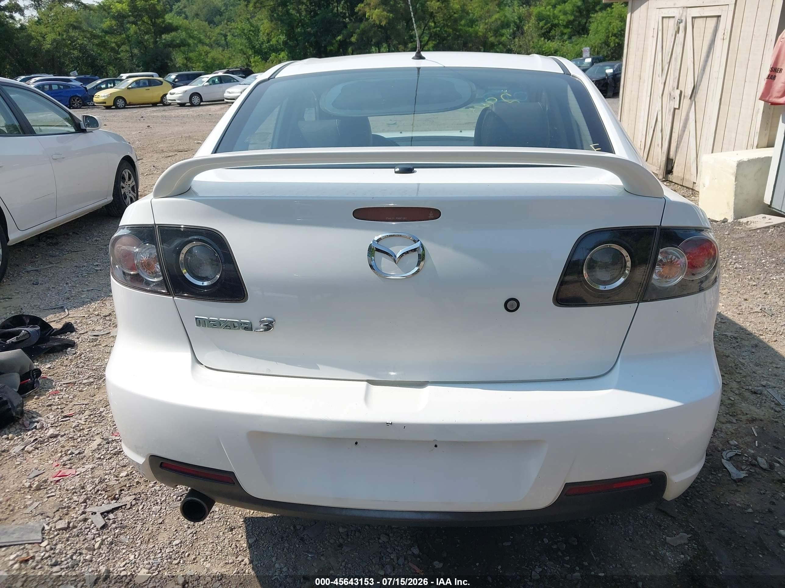 2008 Mazda Mazda3 S Touring White vin: JM1BK324581122945