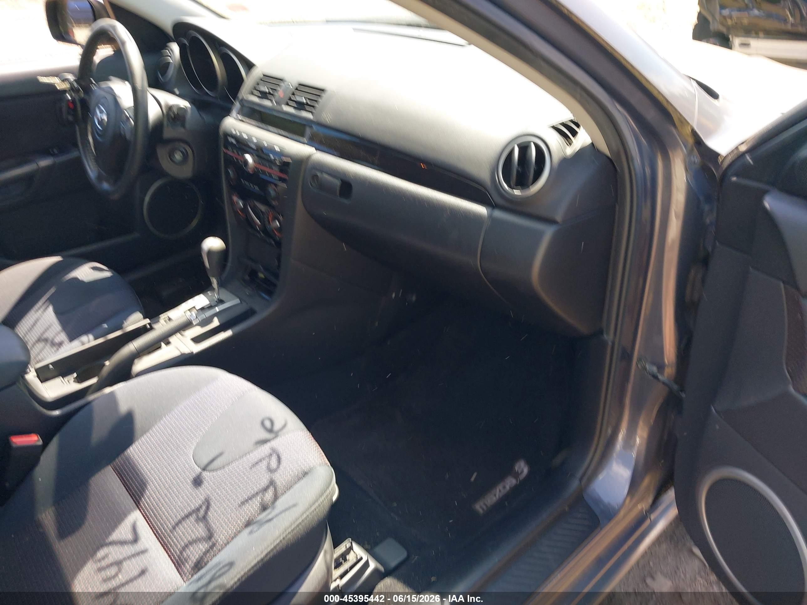 2008 Mazda 3 S Silver vin: JM1BK324781118752