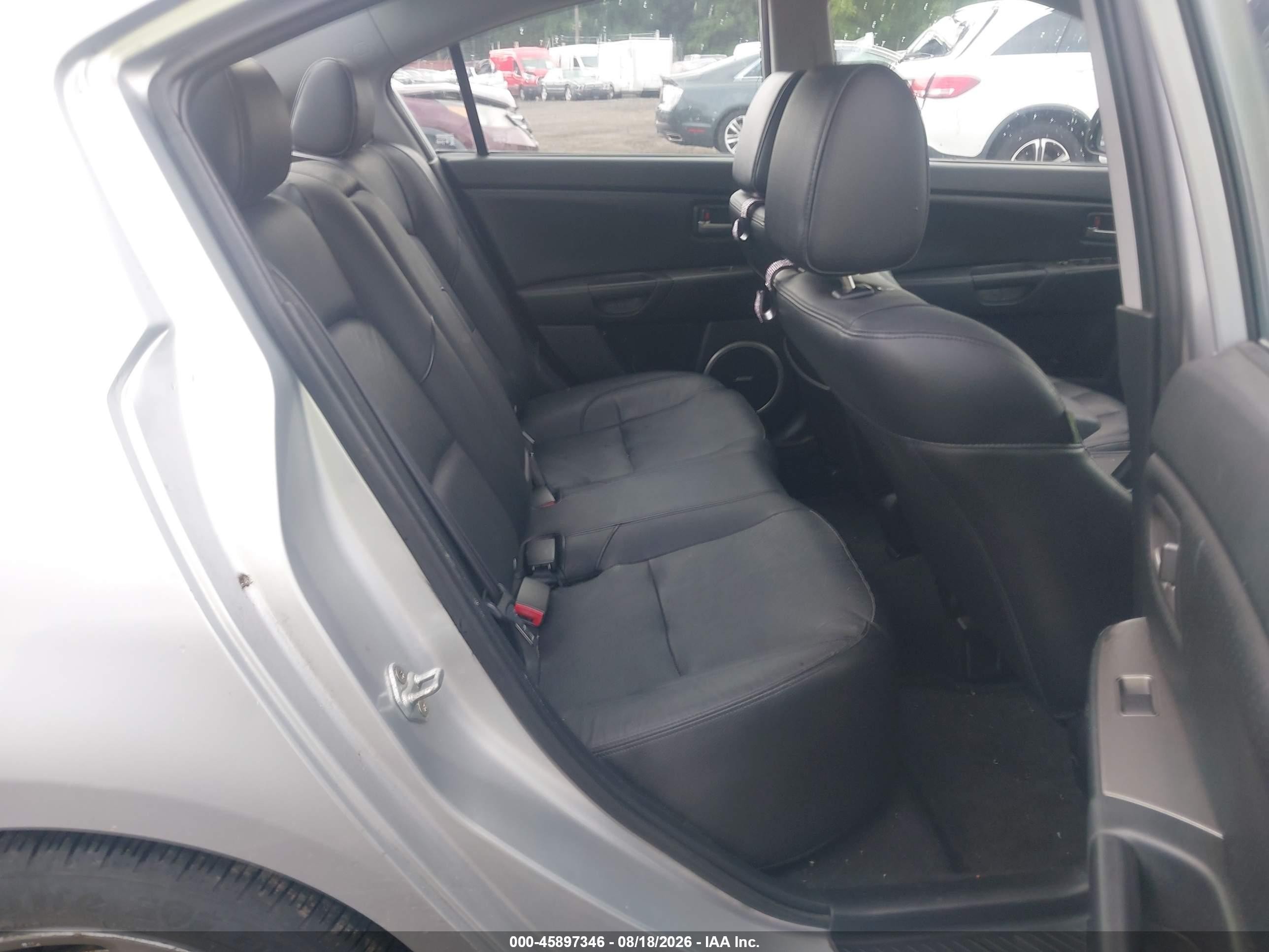 2007 Mazda Mazda3 S Grand Touring Серебряный vin: JM1BK324X71623991