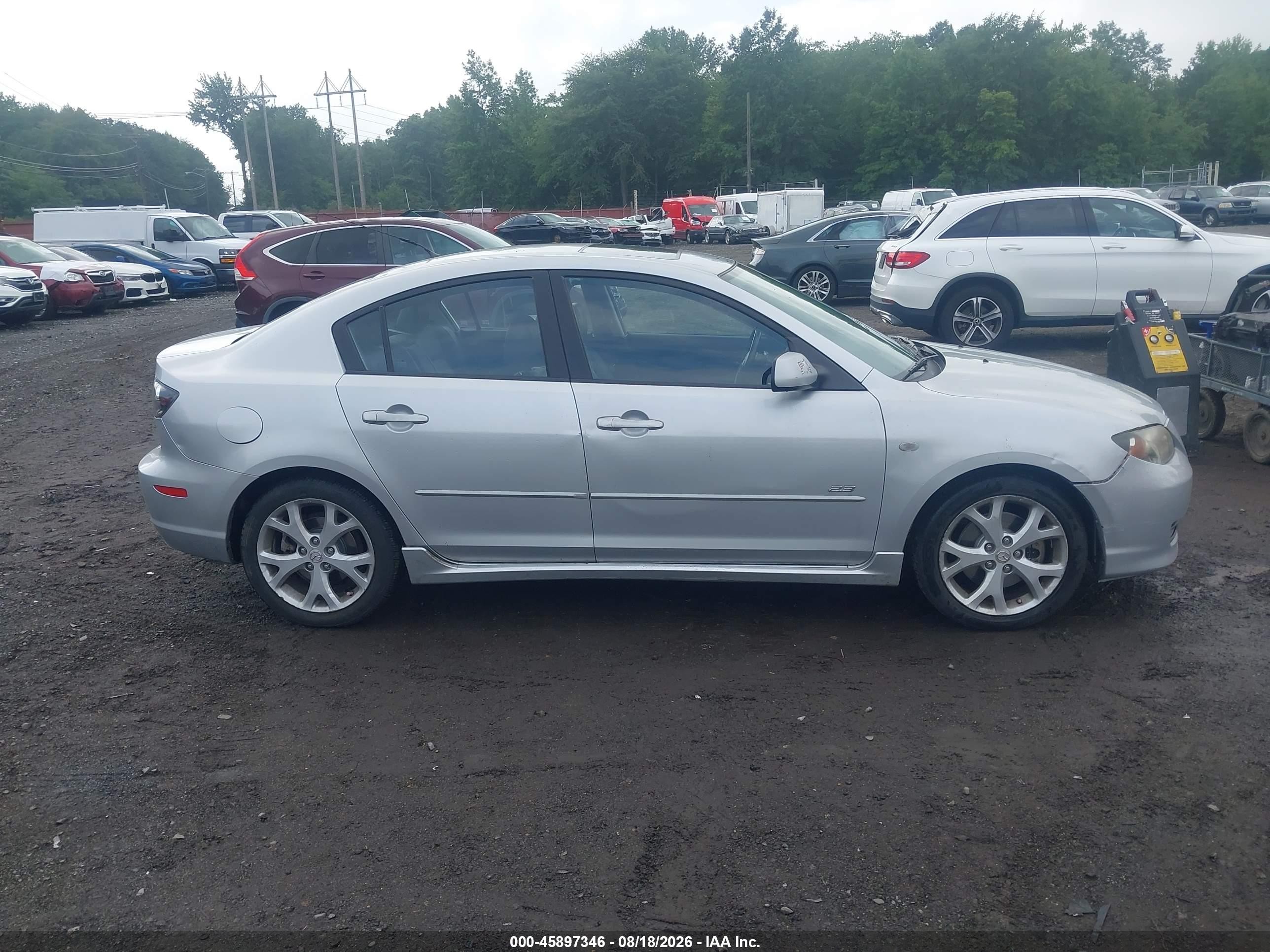 2007 Mazda Mazda3 S Grand Touring Серебряный vin: JM1BK324X71623991