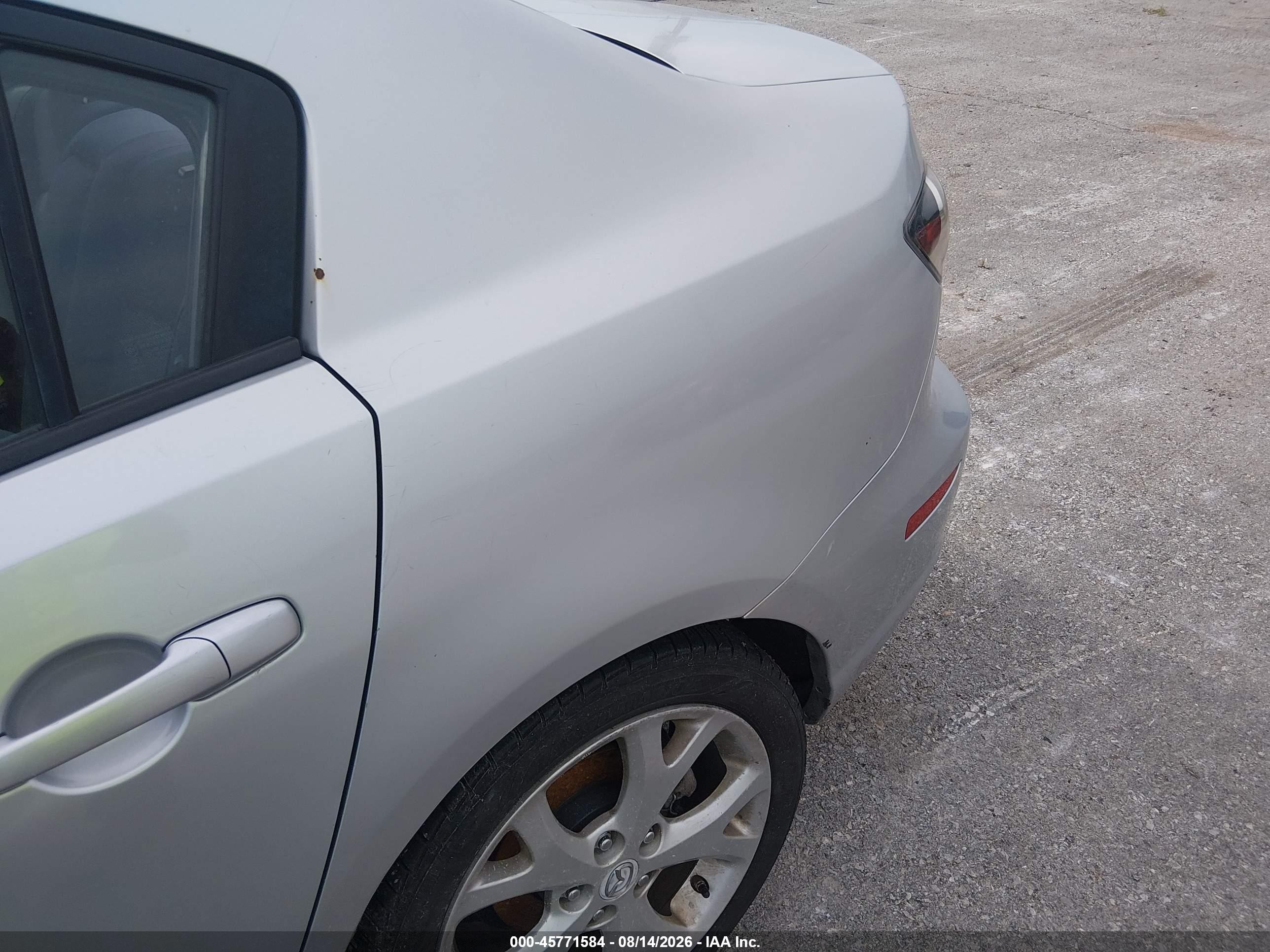 2008 Mazda Mazda3 I Touring Value Silver vin: JM1BK32F081146541