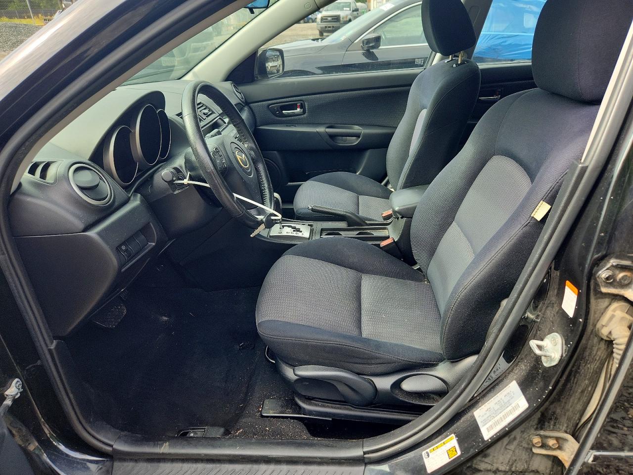 2009 Mazda 3 I Black vin: JM1BK32F091208022