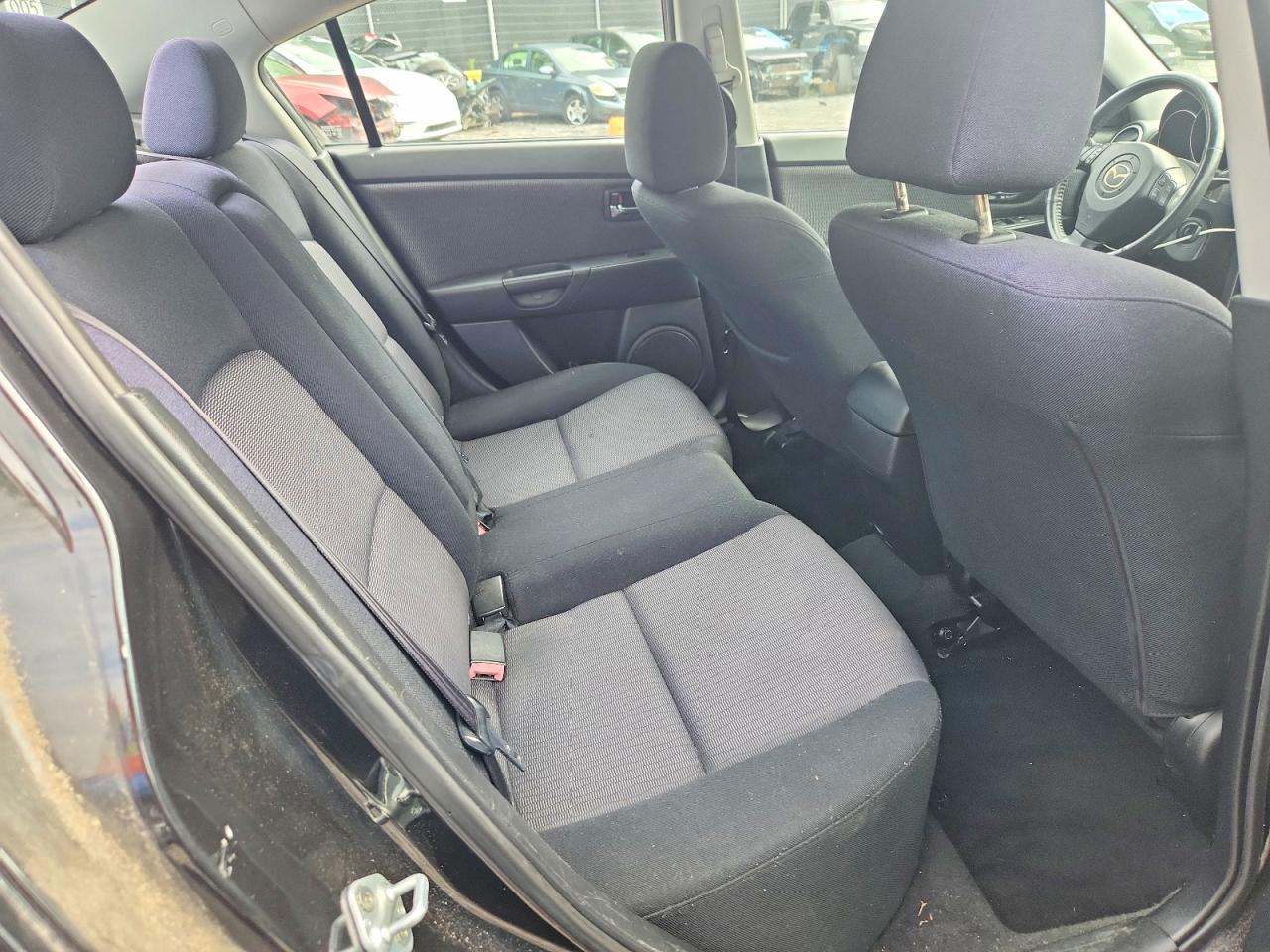 2009 Mazda 3 I Black vin: JM1BK32F091208022