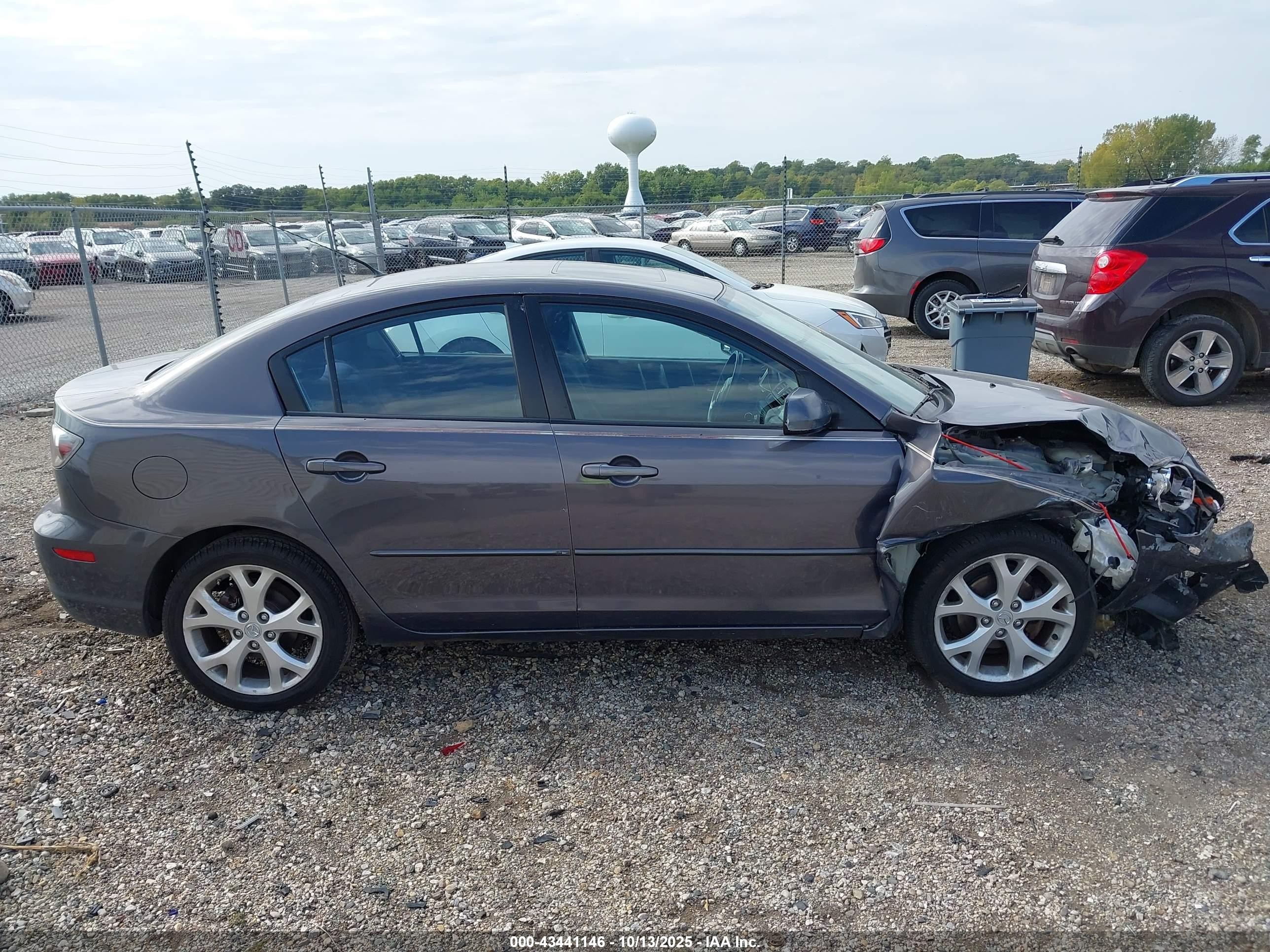 2009 Mazda Mazda3 I Gray vin: JM1BK32F091231204