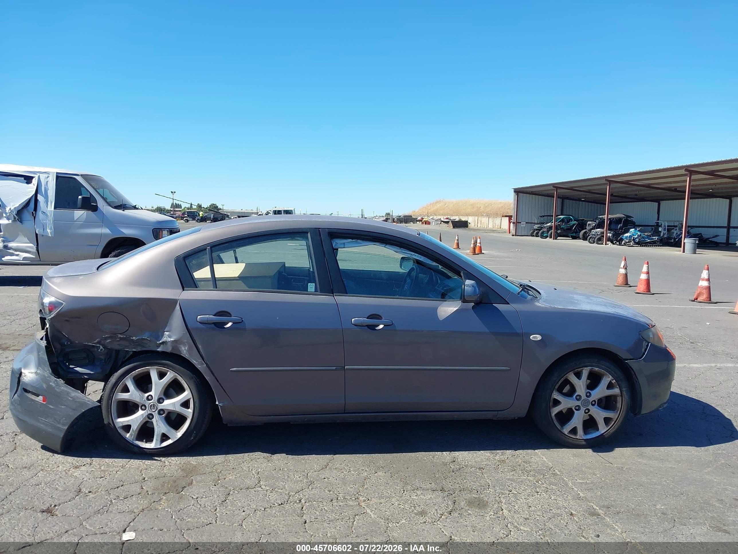 2009 Mazda Mazda3 I Gray vin: JM1BK32F091238718