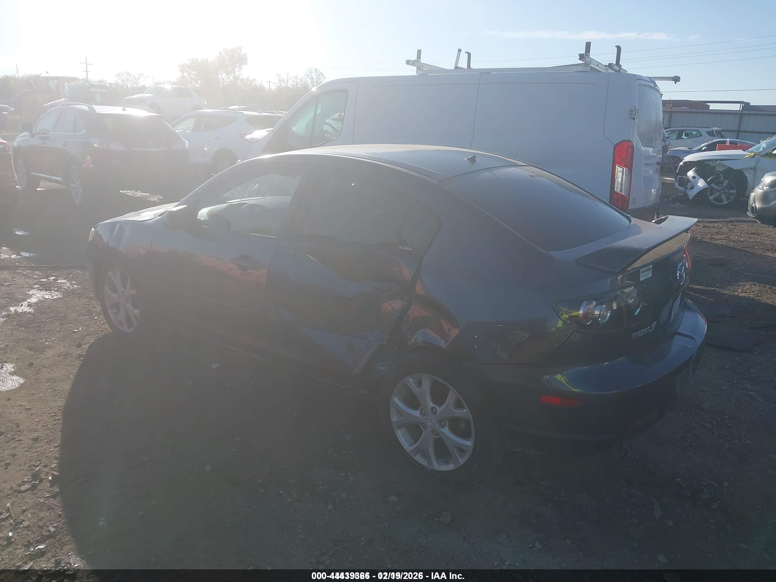 2009 Mazda Mazda3 I Gray vin: JM1BK32F091239447
