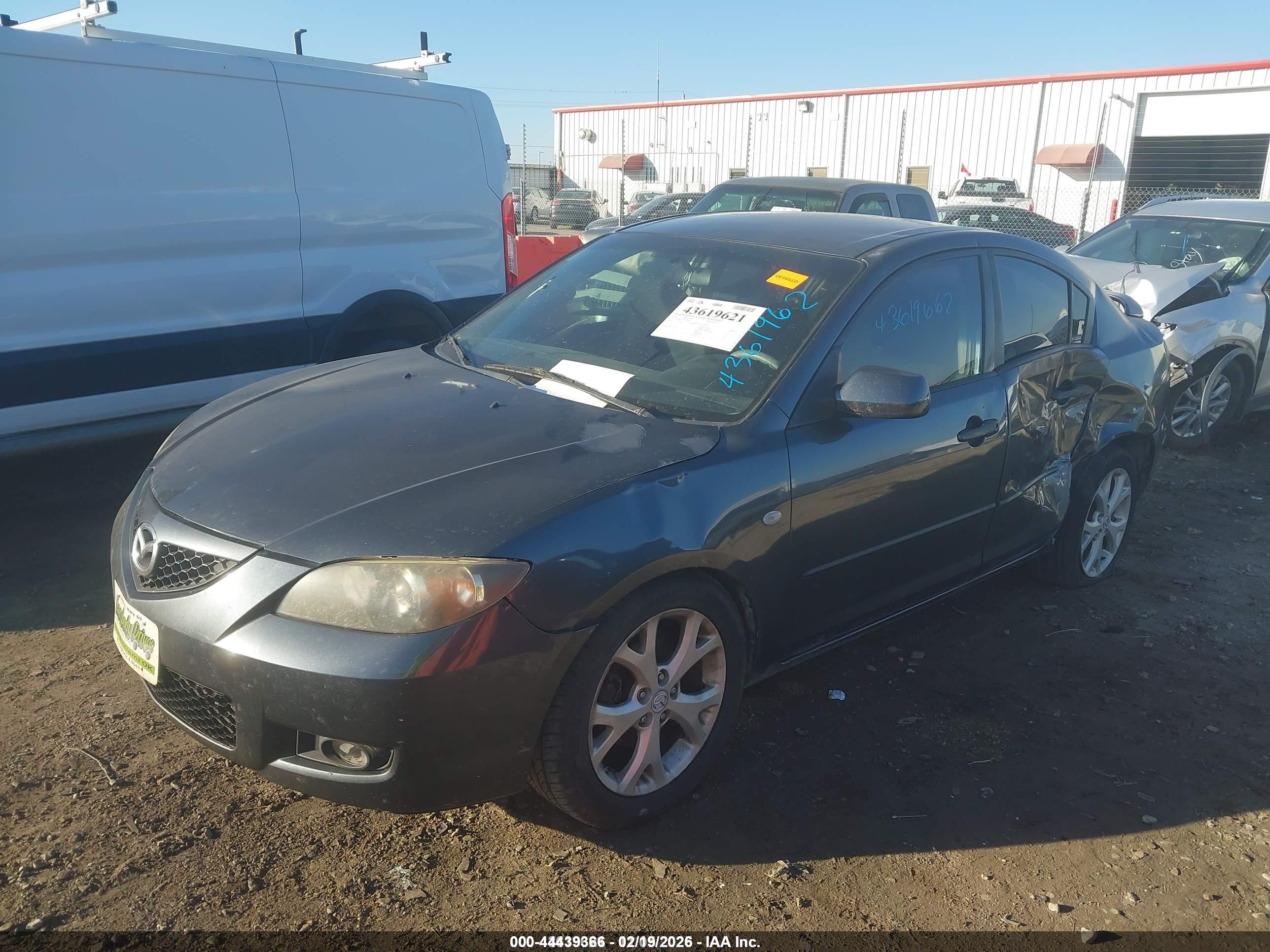 2009 Mazda Mazda3 I Gray vin: JM1BK32F091239447