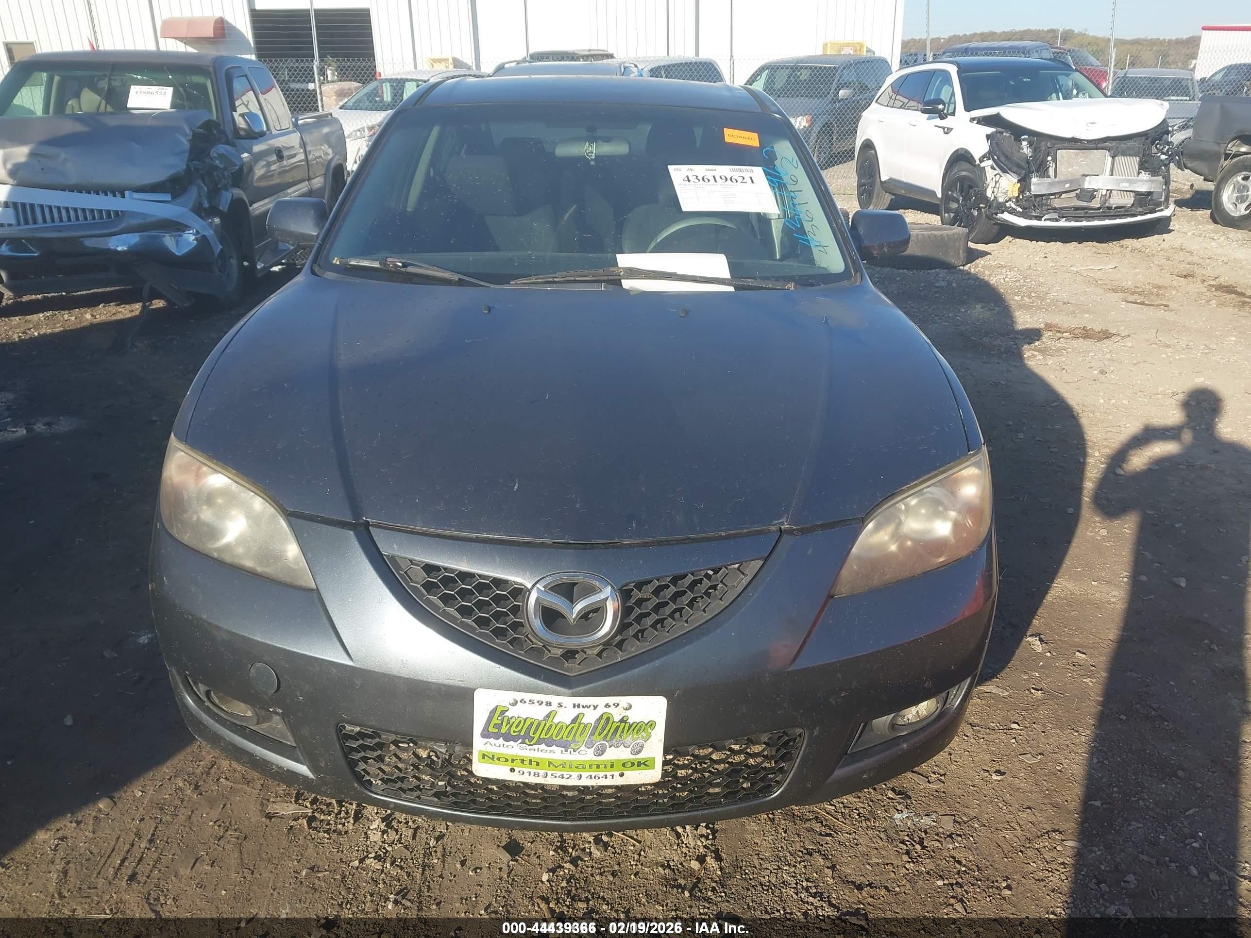 2009 Mazda Mazda3 I Gray vin: JM1BK32F091239447