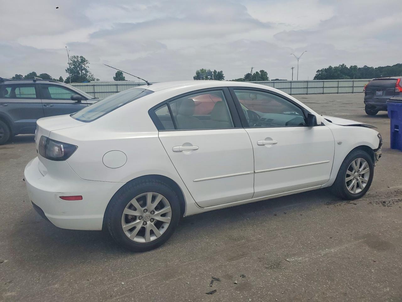 2007 Mazda 3 I White vin: JM1BK32F171762294